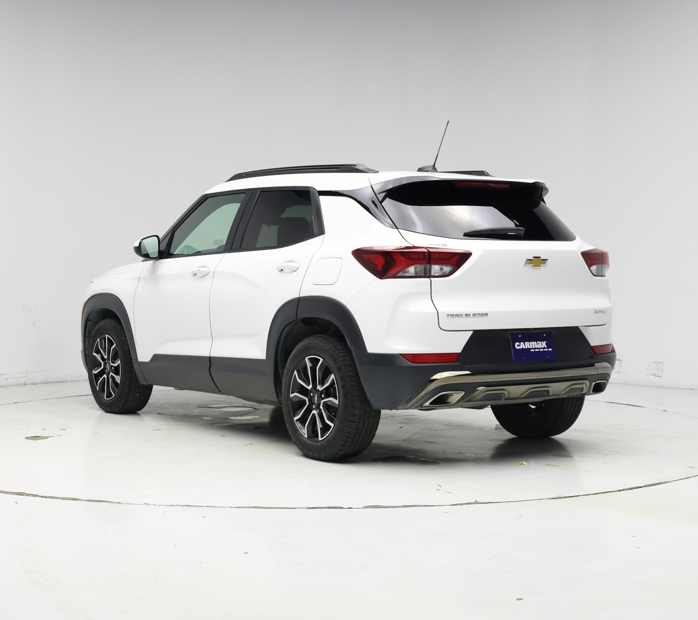 Thumbnail: 2023 Chevrolet TrailBlazer - 2