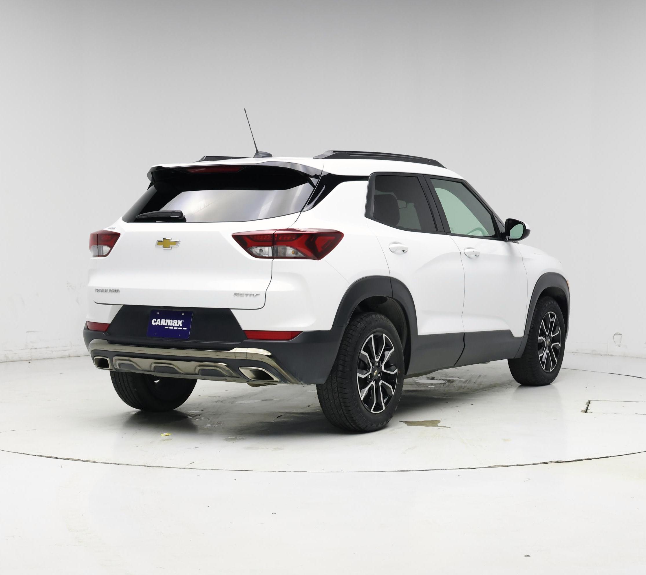 Thumbnail: 2023 Chevrolet TrailBlazer - 8