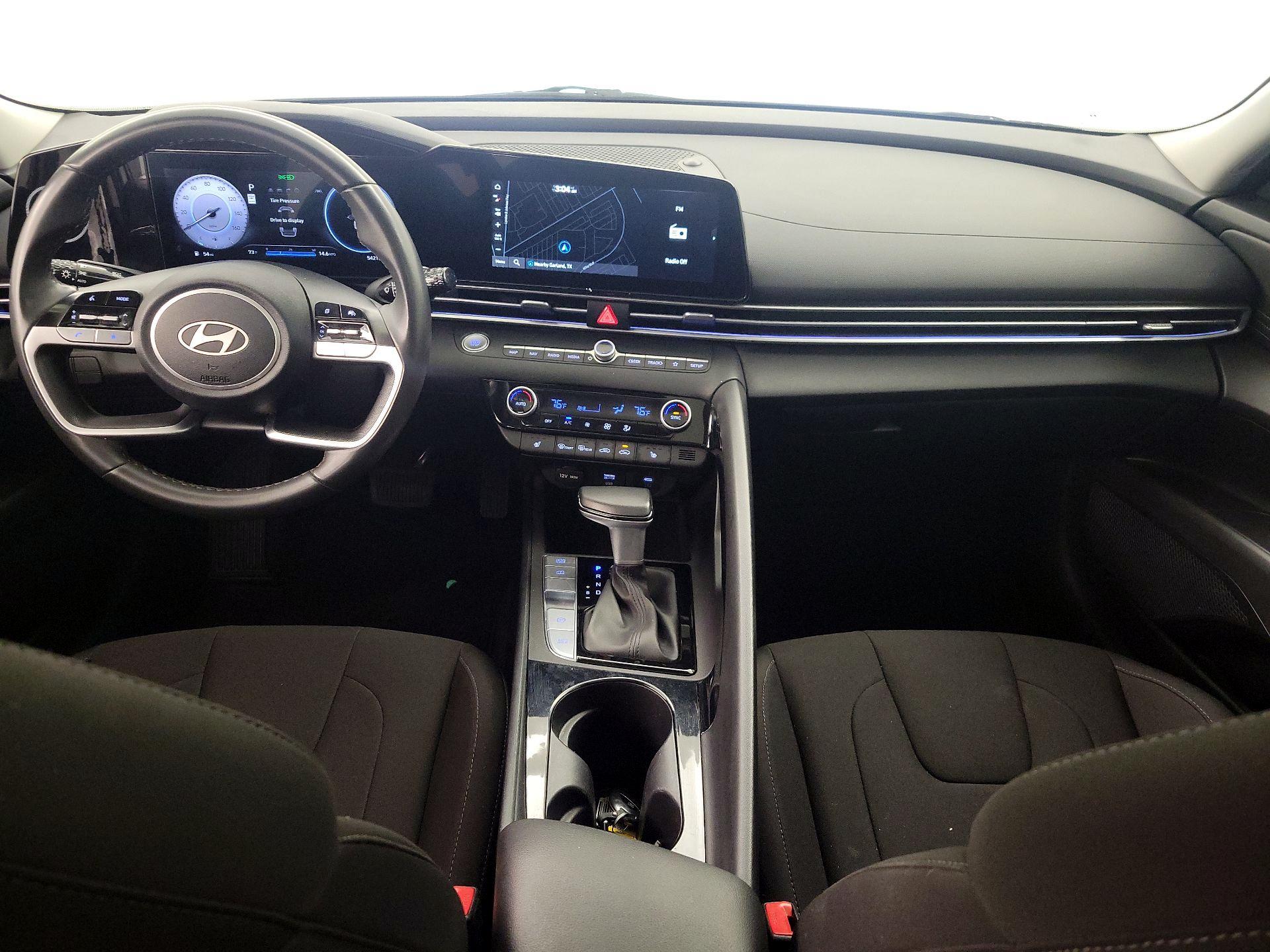 Thumbnail: 2025 Hyundai Elantra - 9