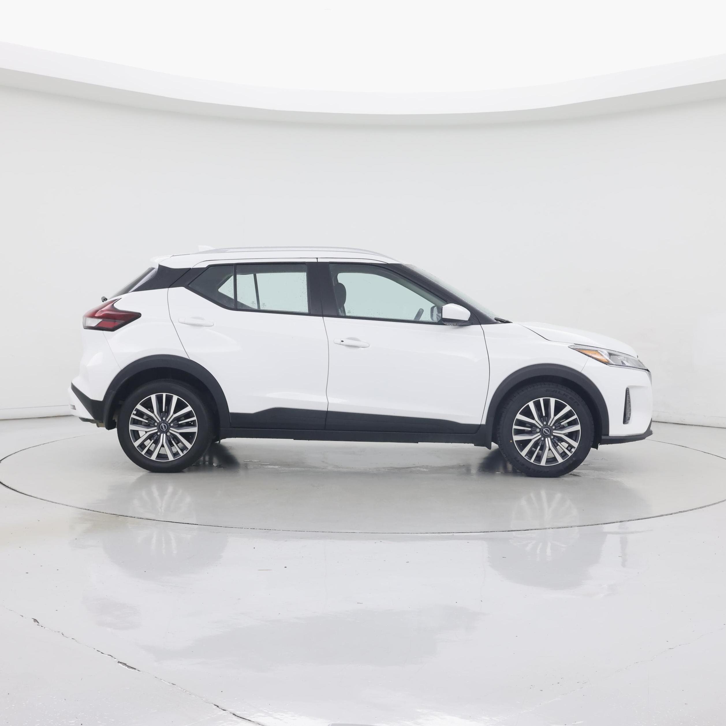 Thumbnail: 2024 Nissan Kicks - 7