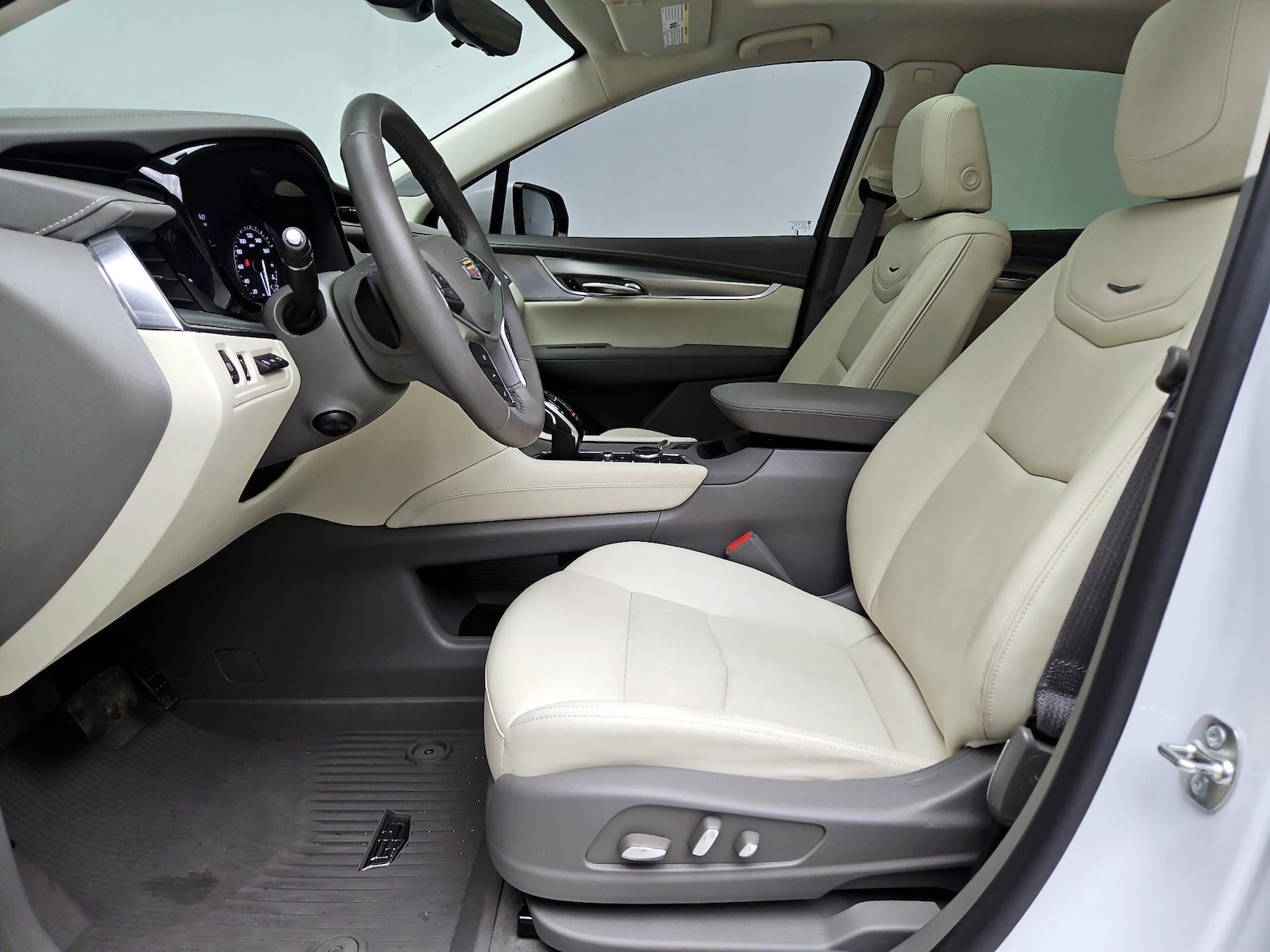 2024 Cadillac XT5 Premium Luxury - Photo 12