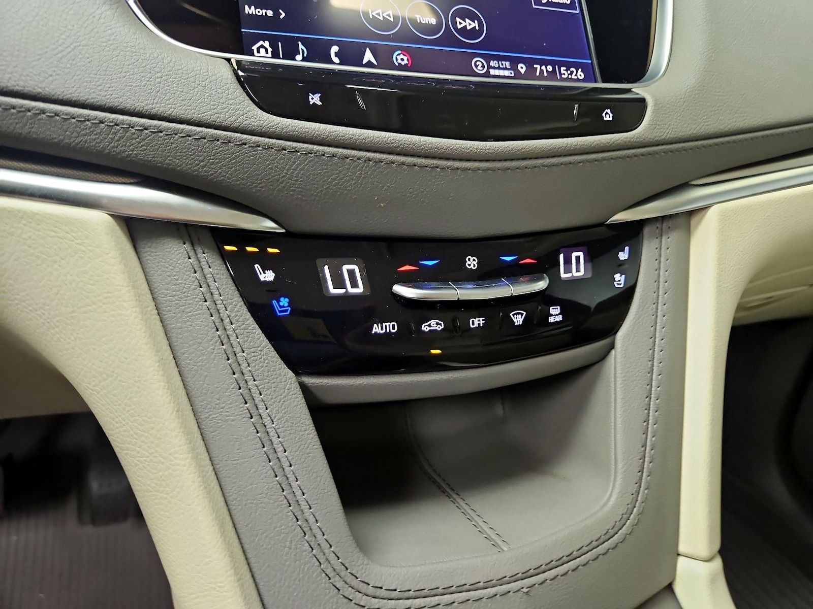 2024 Cadillac XT5 Premium Luxury - Photo 17