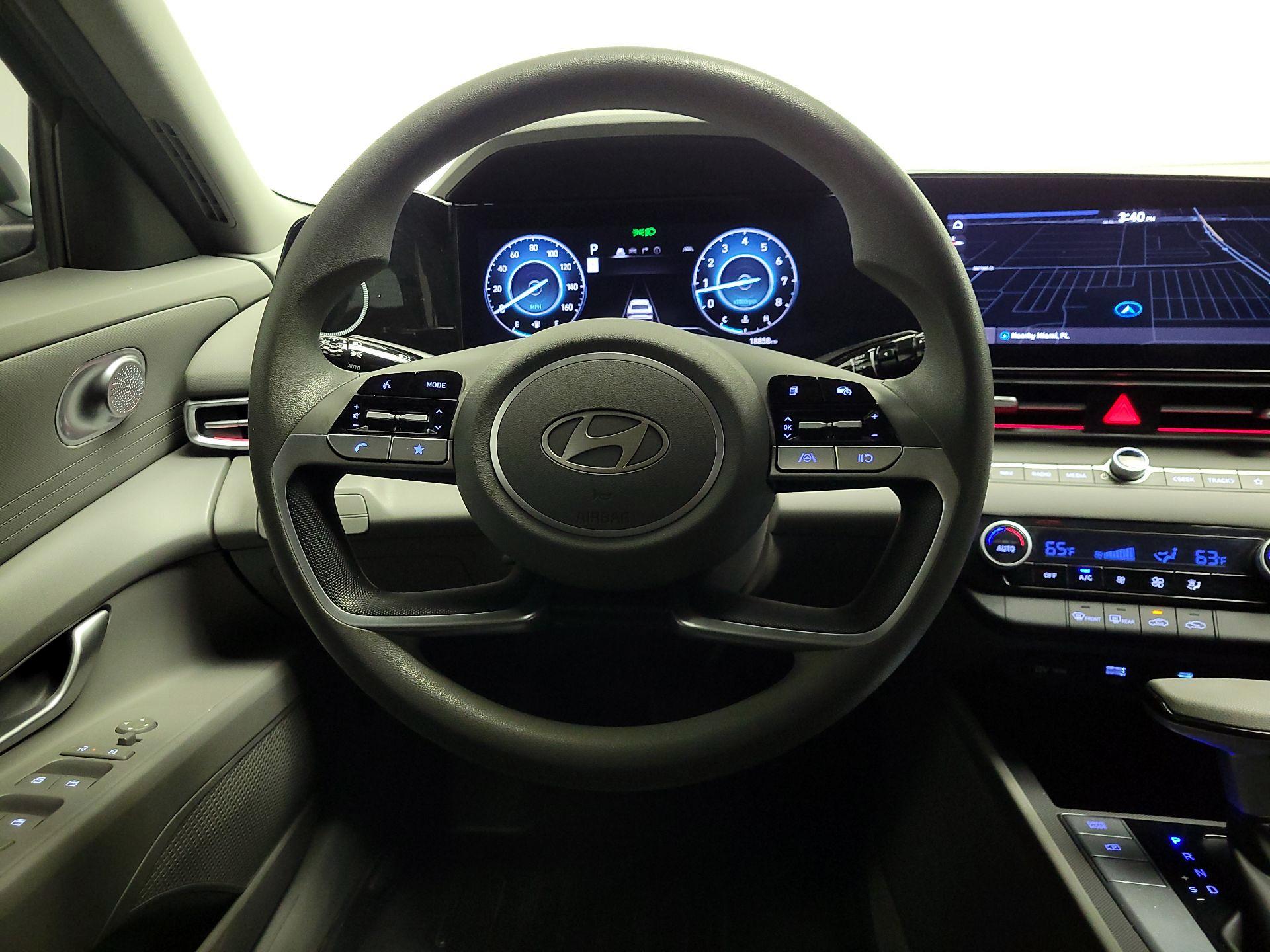 Thumbnail: 2024 Hyundai Elantra - 10