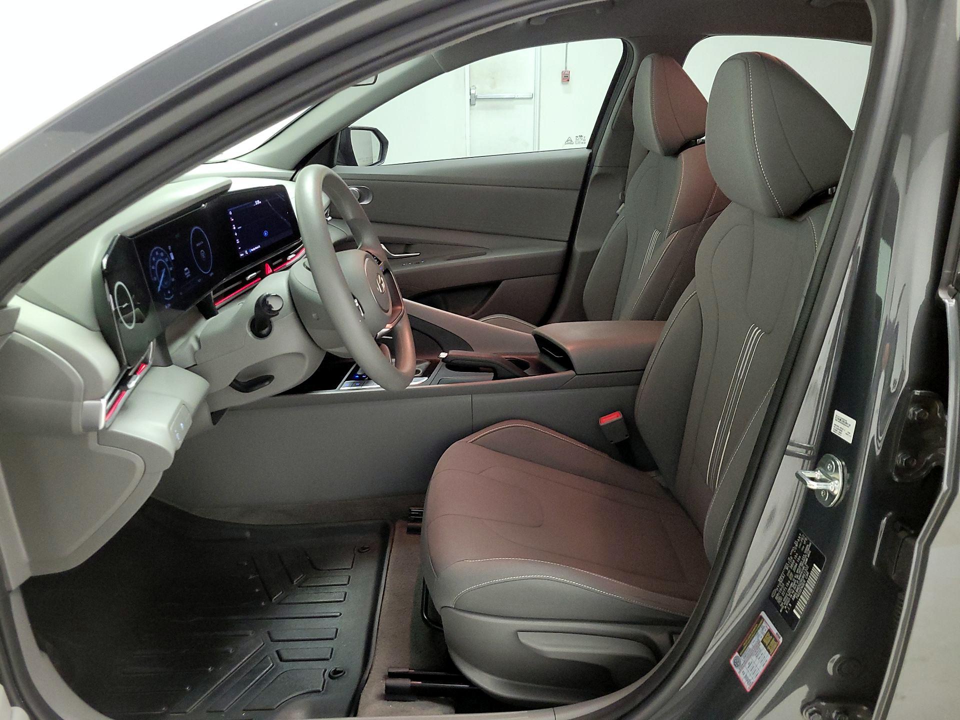 Thumbnail: 2024 Hyundai Elantra - 11