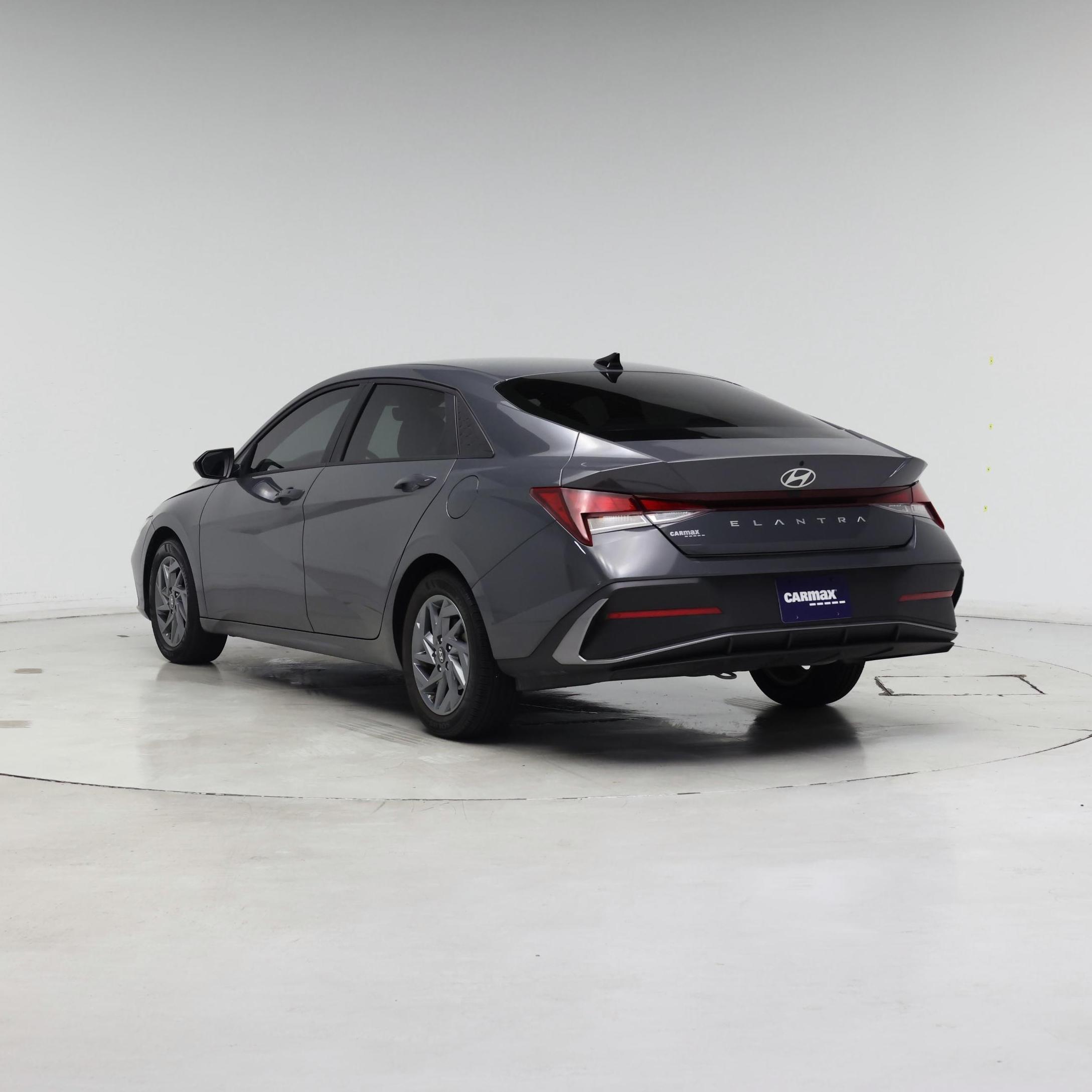 Thumbnail: 2024 Hyundai Elantra - 2