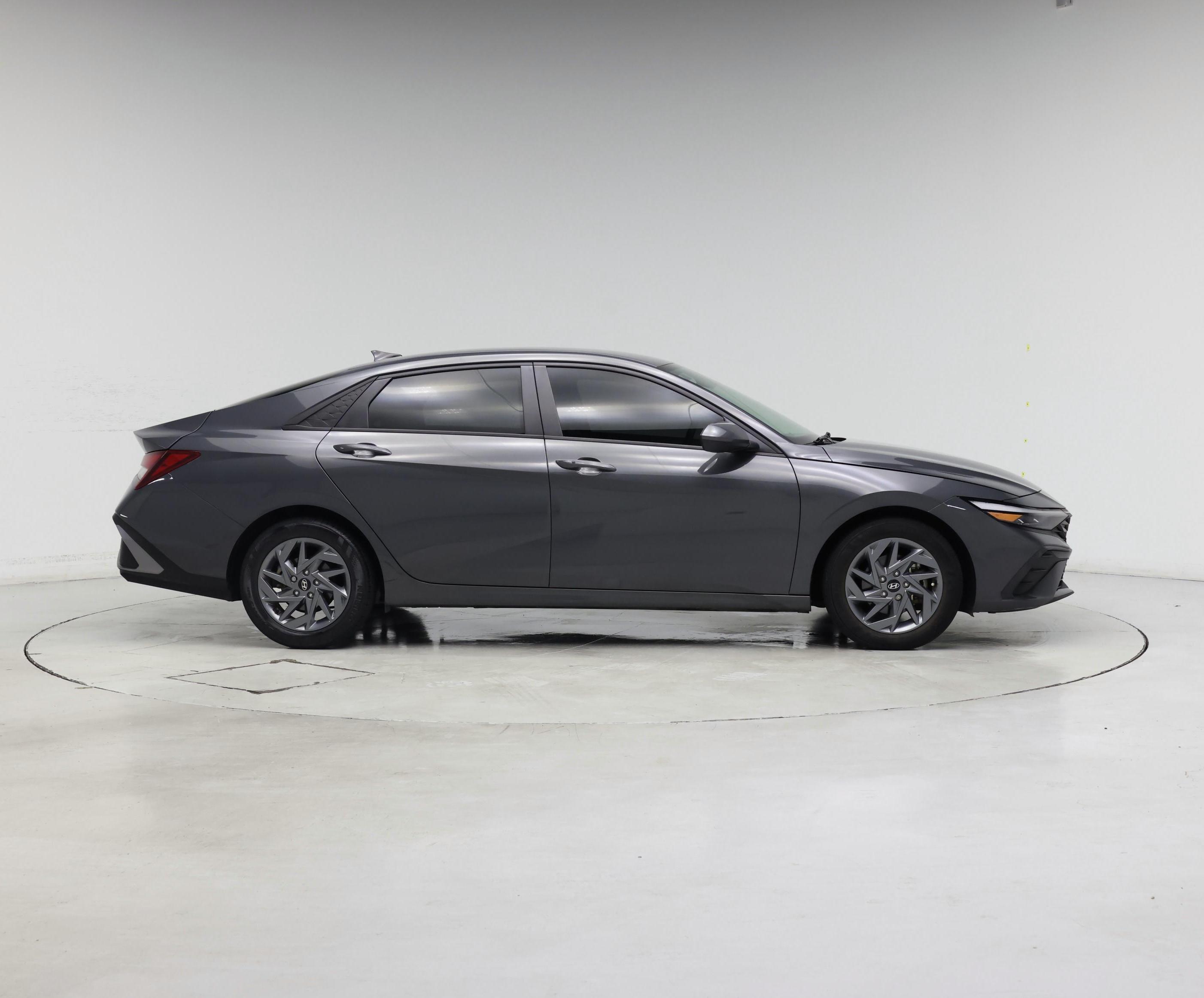 Thumbnail: 2024 Hyundai Elantra - 7