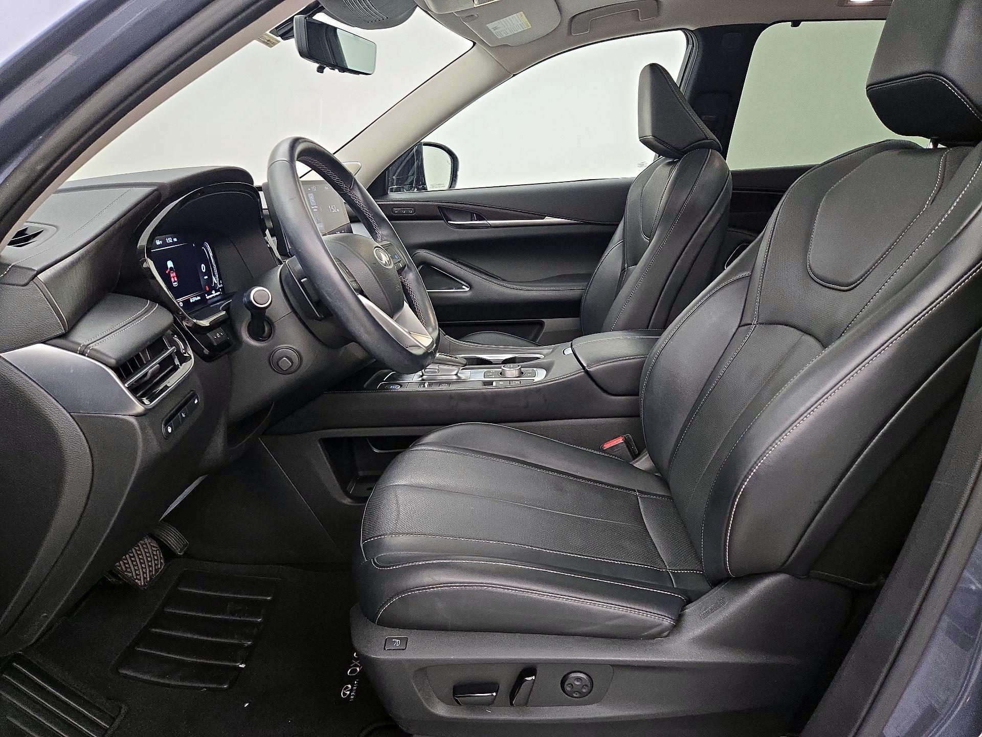 Thumbnail: 2023 INFINITI QX60 - 11