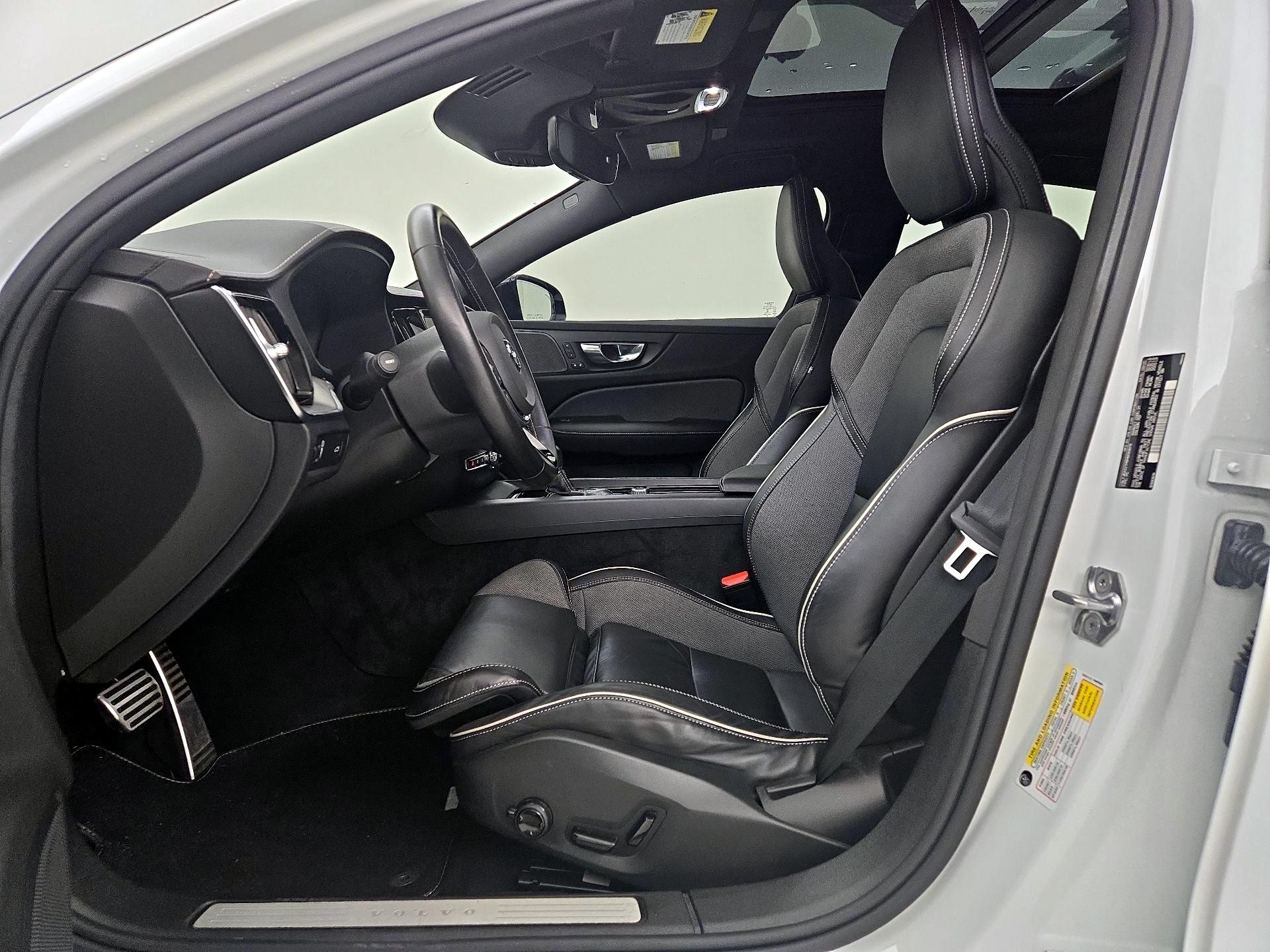 Thumbnail: 2021 Volvo S60 - 11