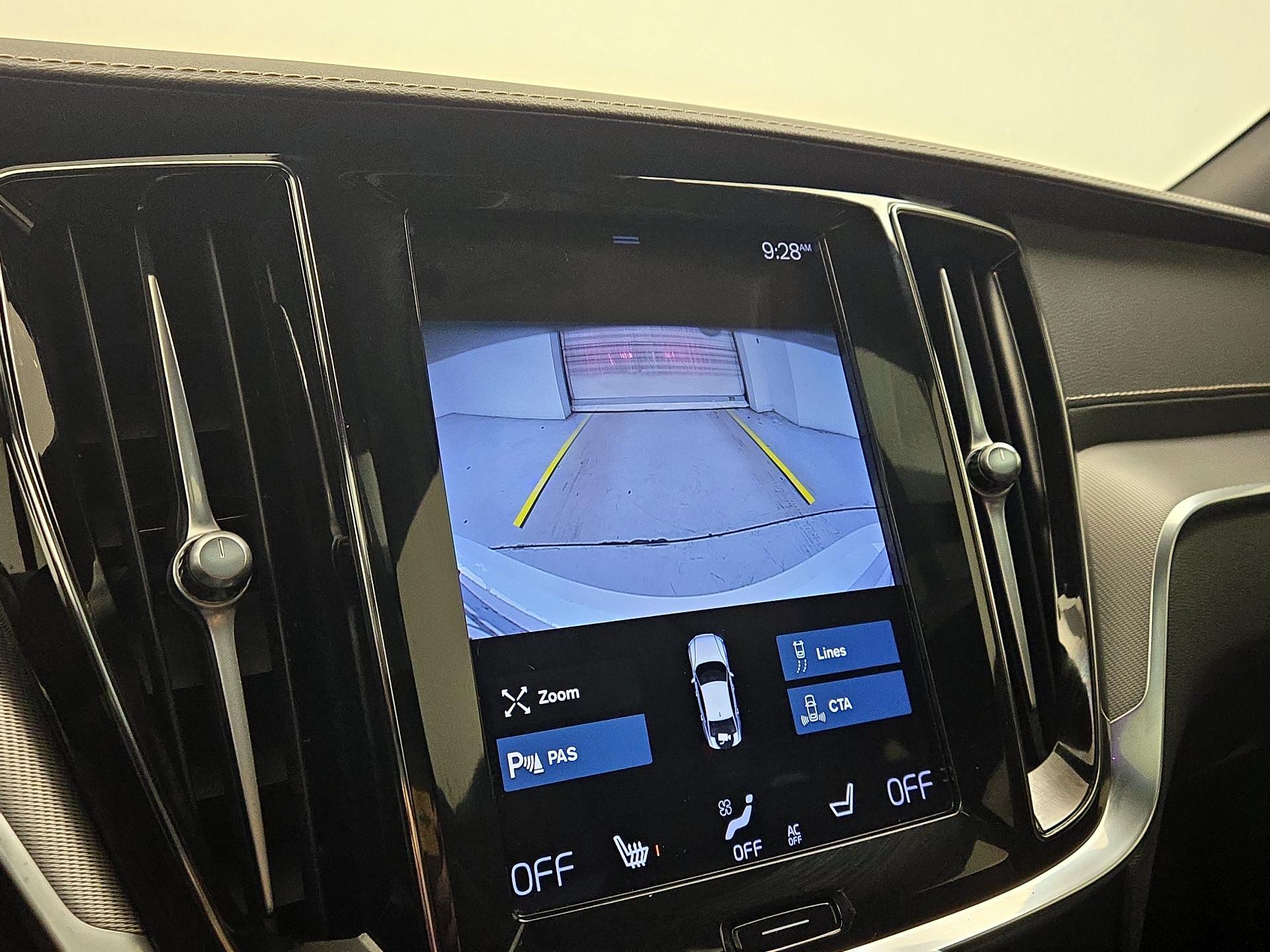Thumbnail: 2021 Volvo S60 - 15