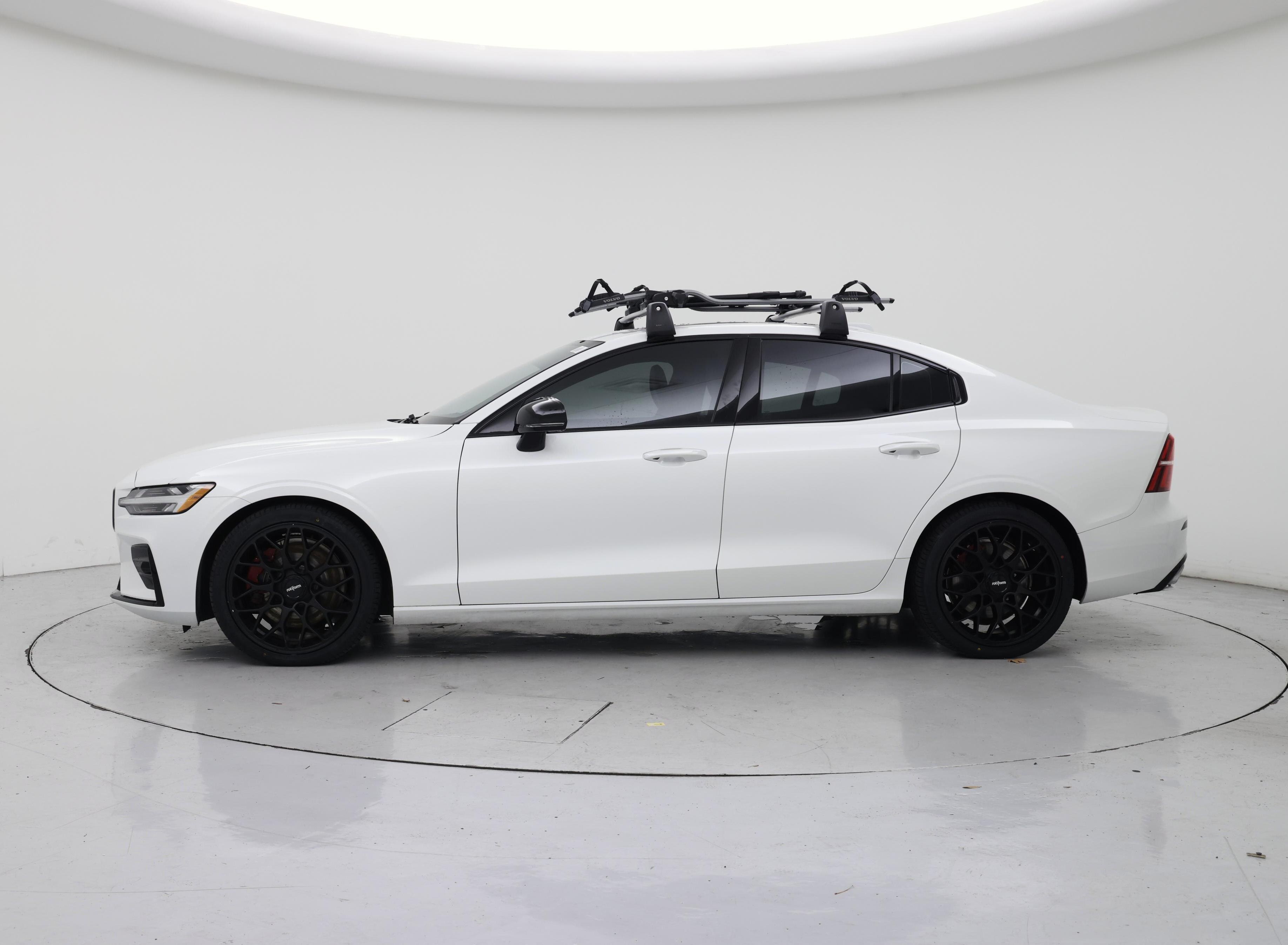 Thumbnail: 2021 Volvo S60 - 3
