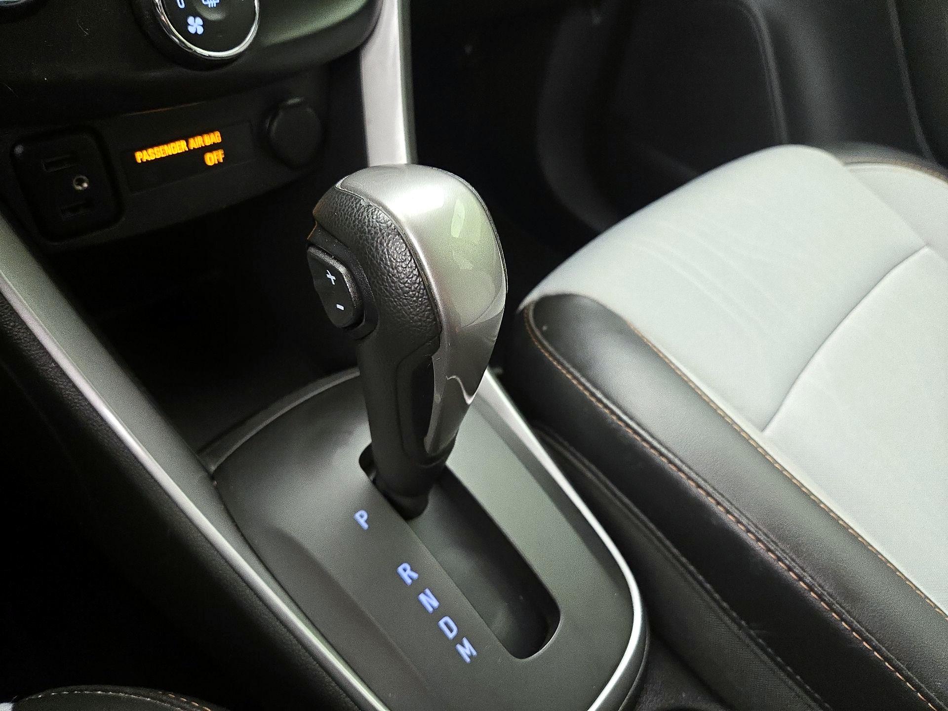 Thumbnail: 2021 Chevrolet Trax - 17