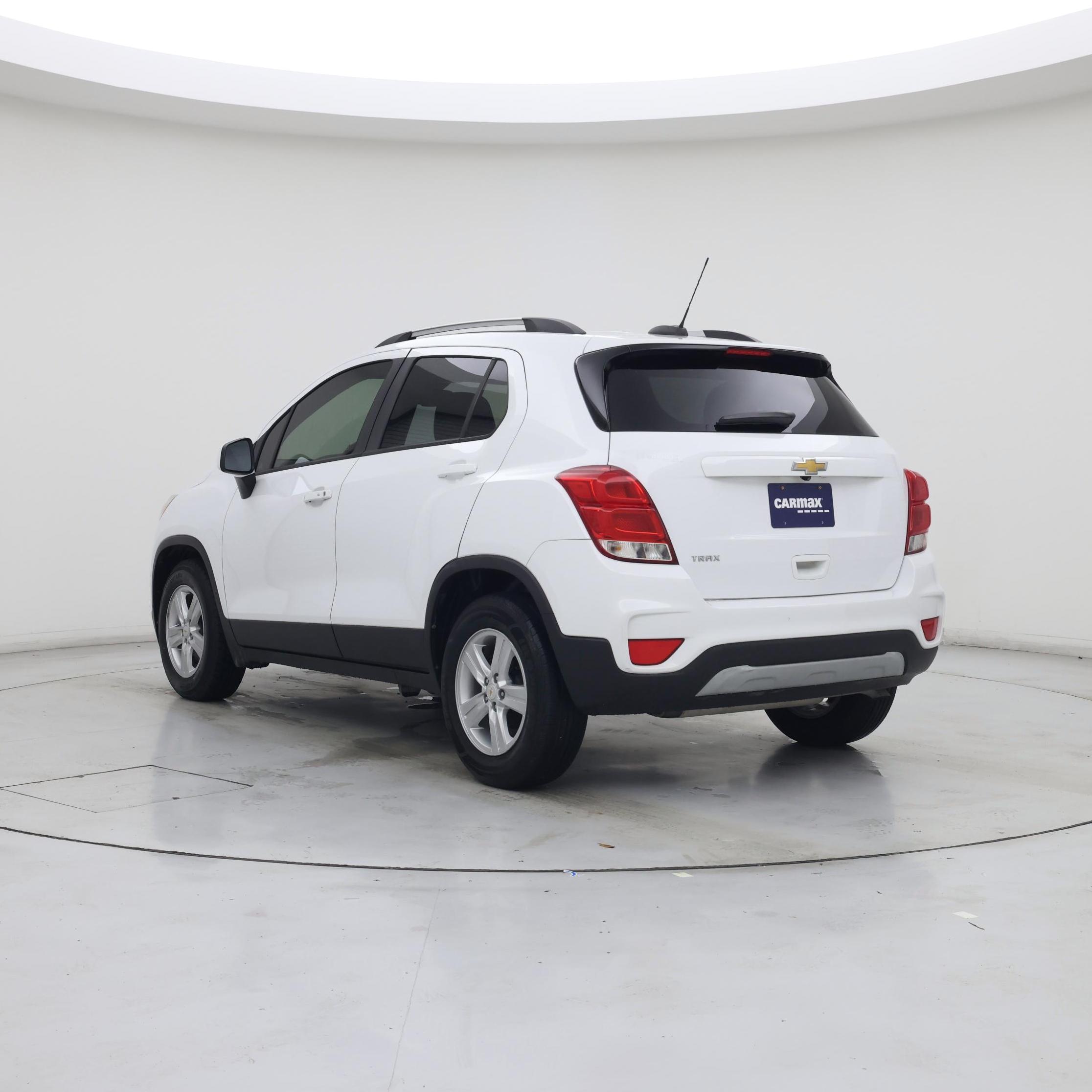 Thumbnail: 2021 Chevrolet Trax - 2