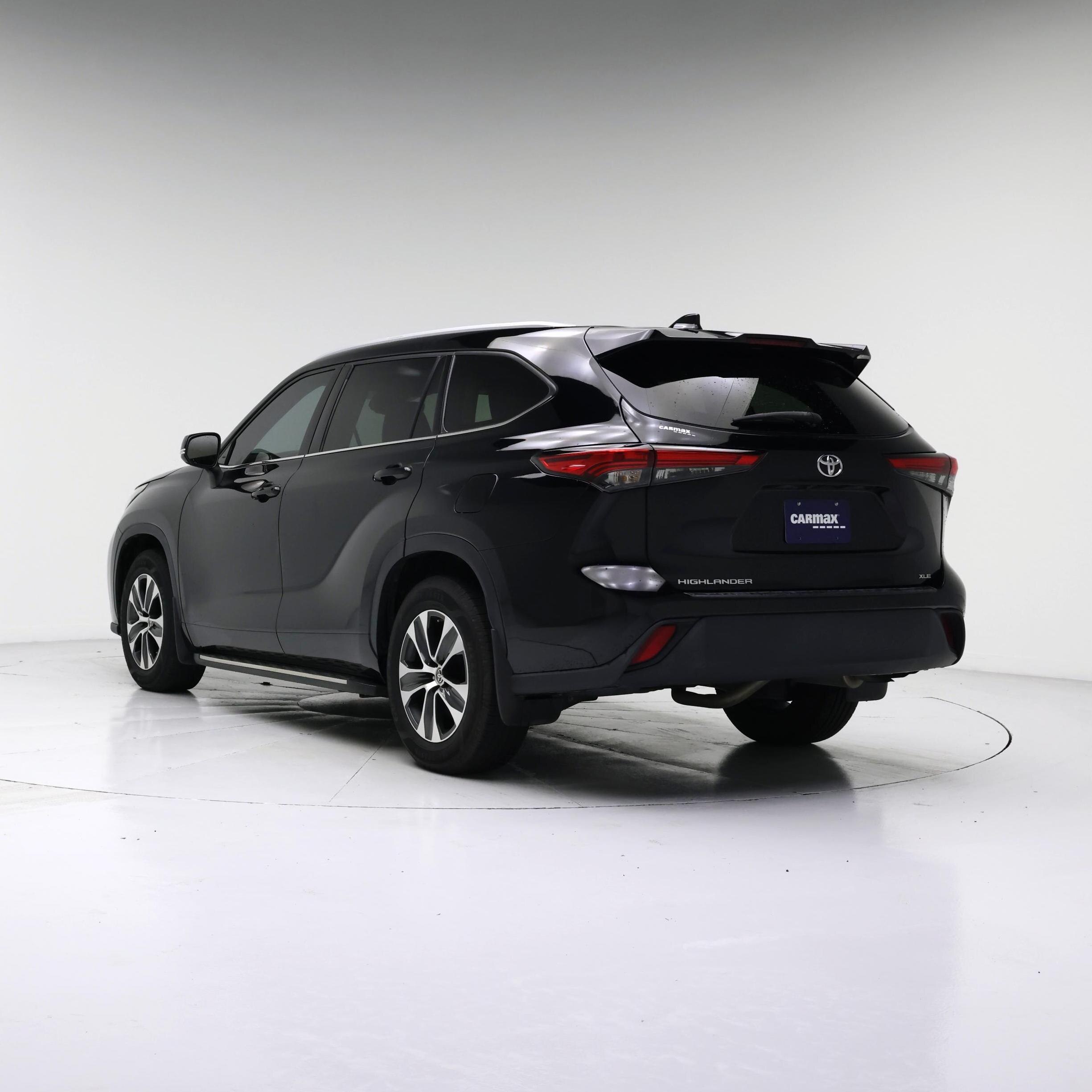 Thumbnail: 2022 Toyota Highlander - 2