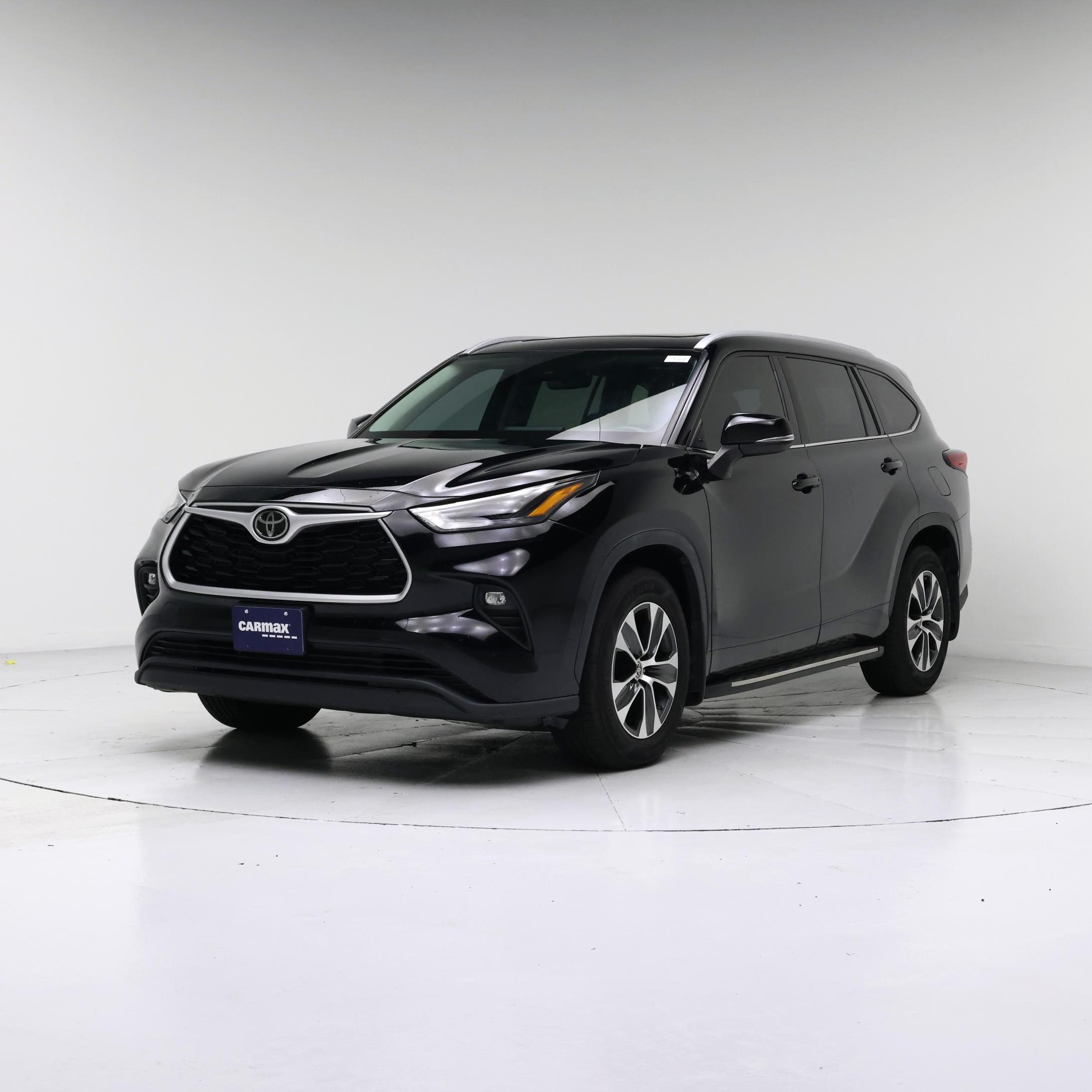 Thumbnail: 2022 Toyota Highlander - 4