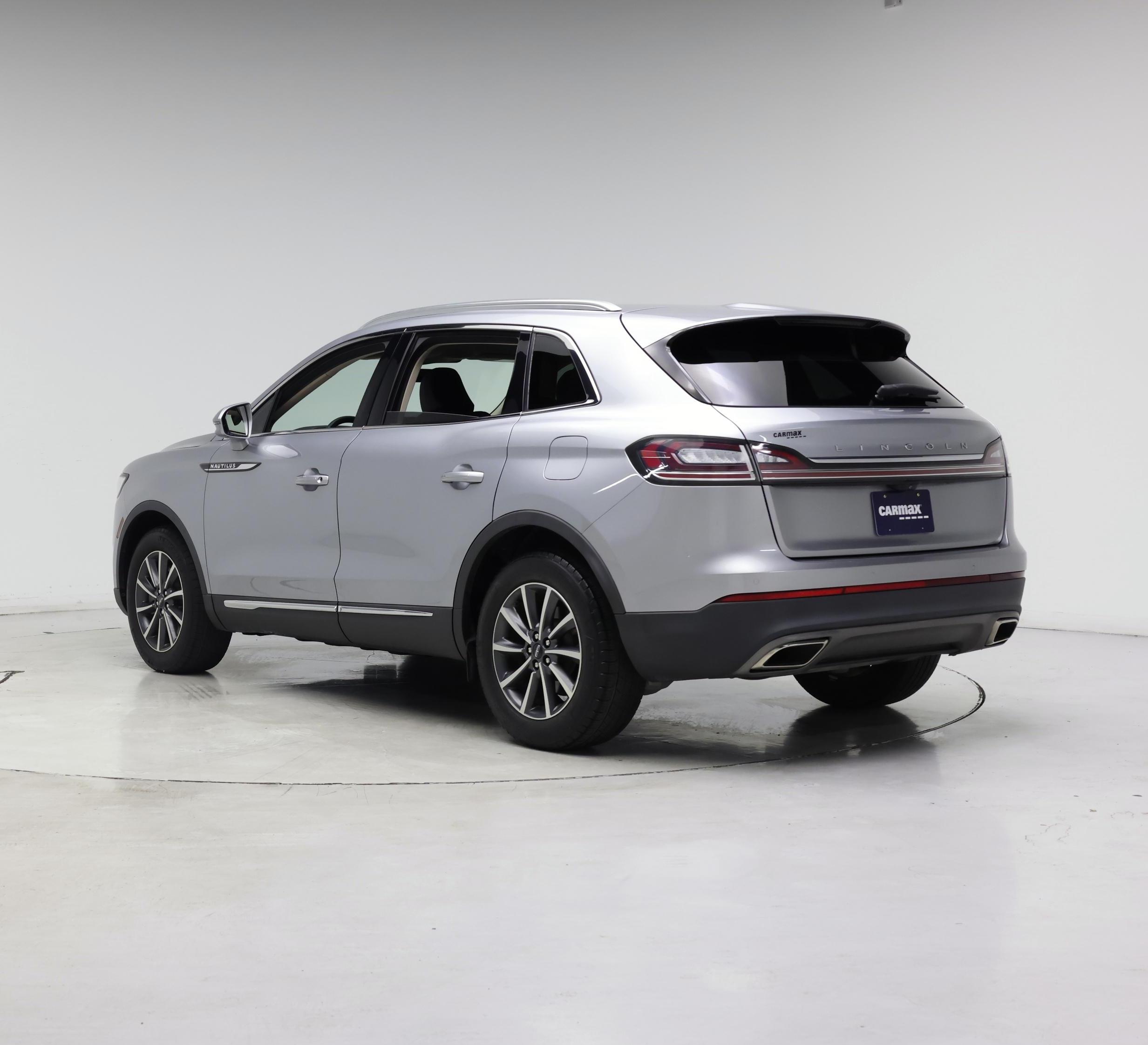 Thumbnail: 2022 Lincoln Nautilus - 2