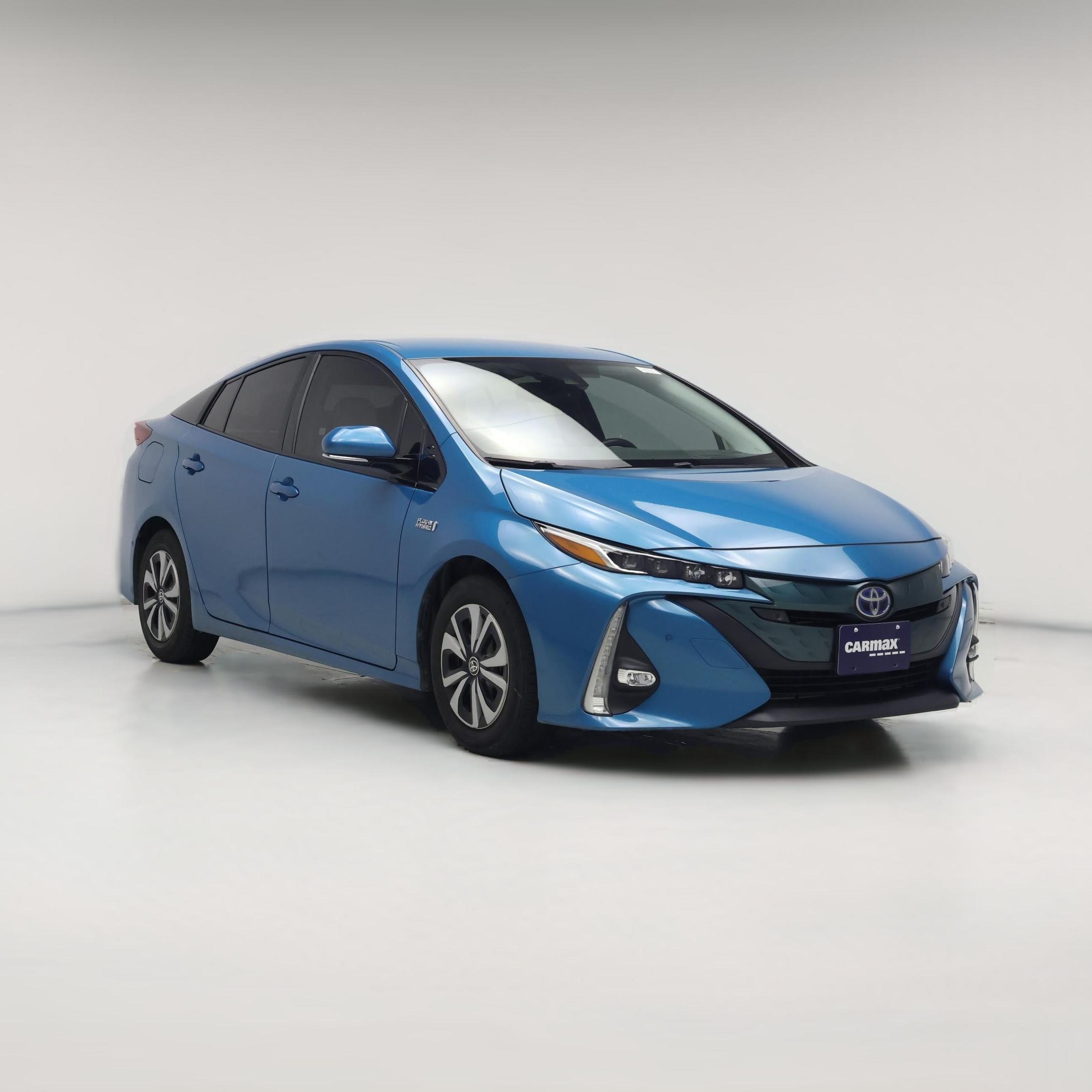 Thumbnail: 2017 Toyota Prius Prime - 1