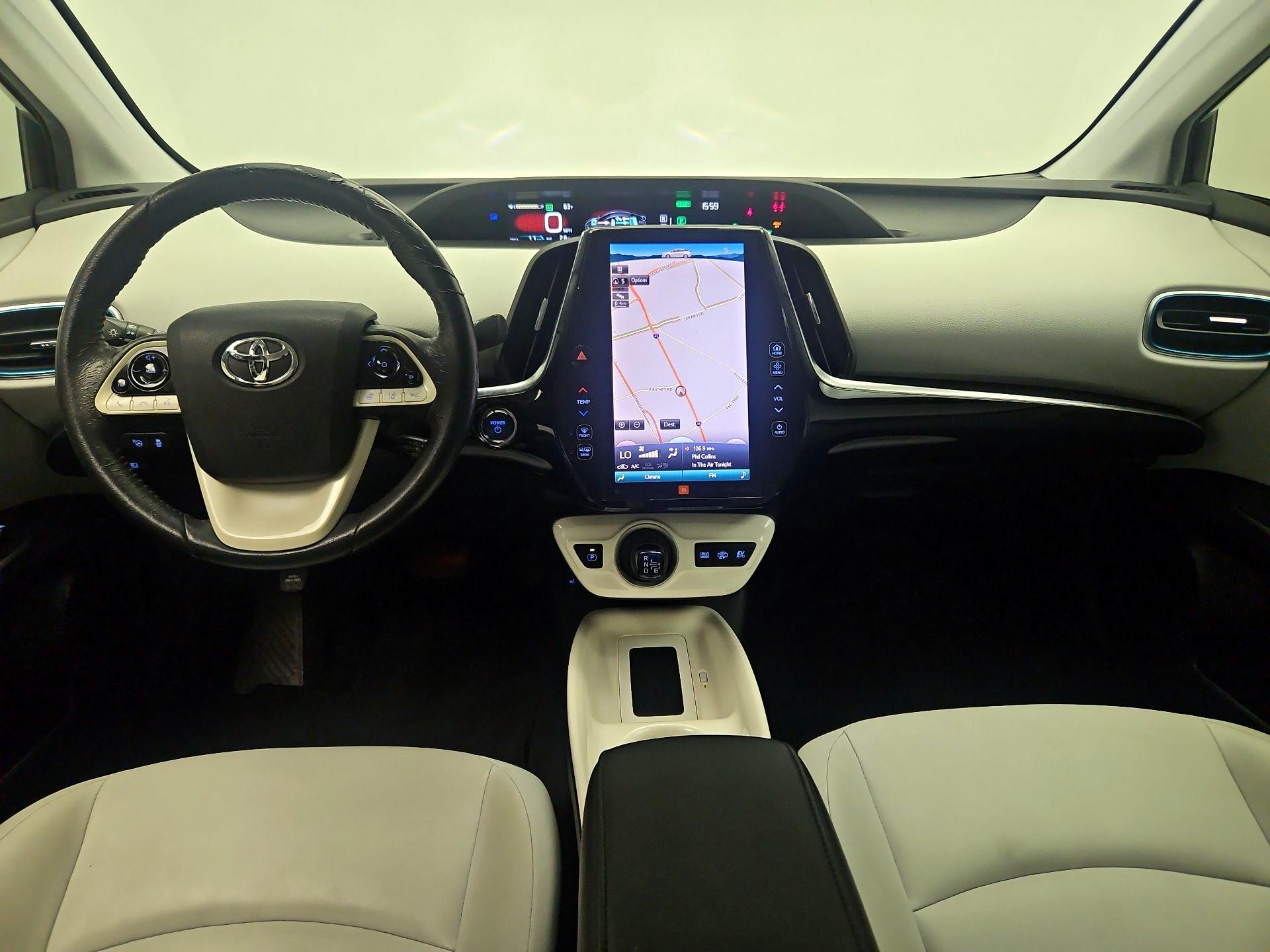Thumbnail: 2017 Toyota Prius Prime - 9