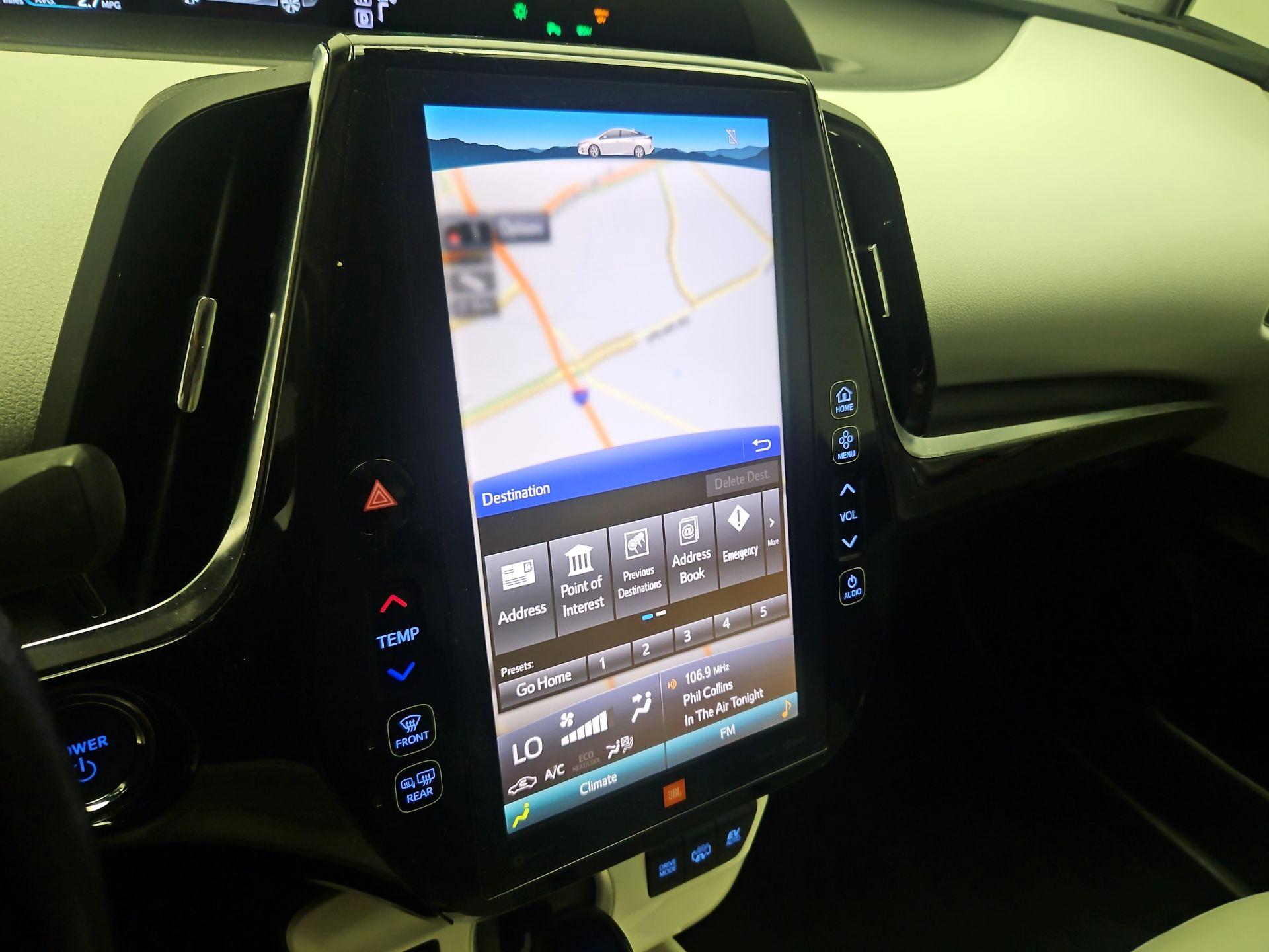 Thumbnail: 2017 Toyota Prius Prime - 14