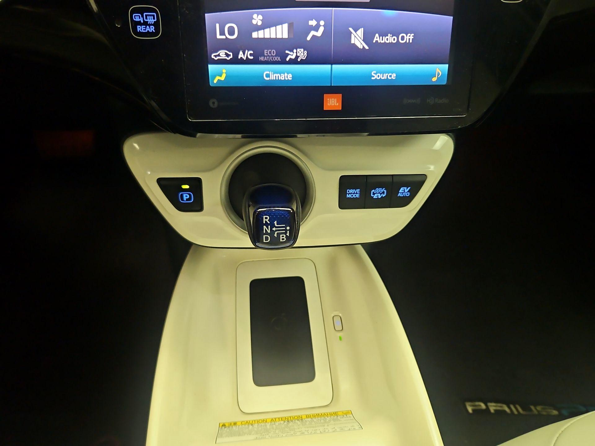 Thumbnail: 2017 Toyota Prius Prime - 18