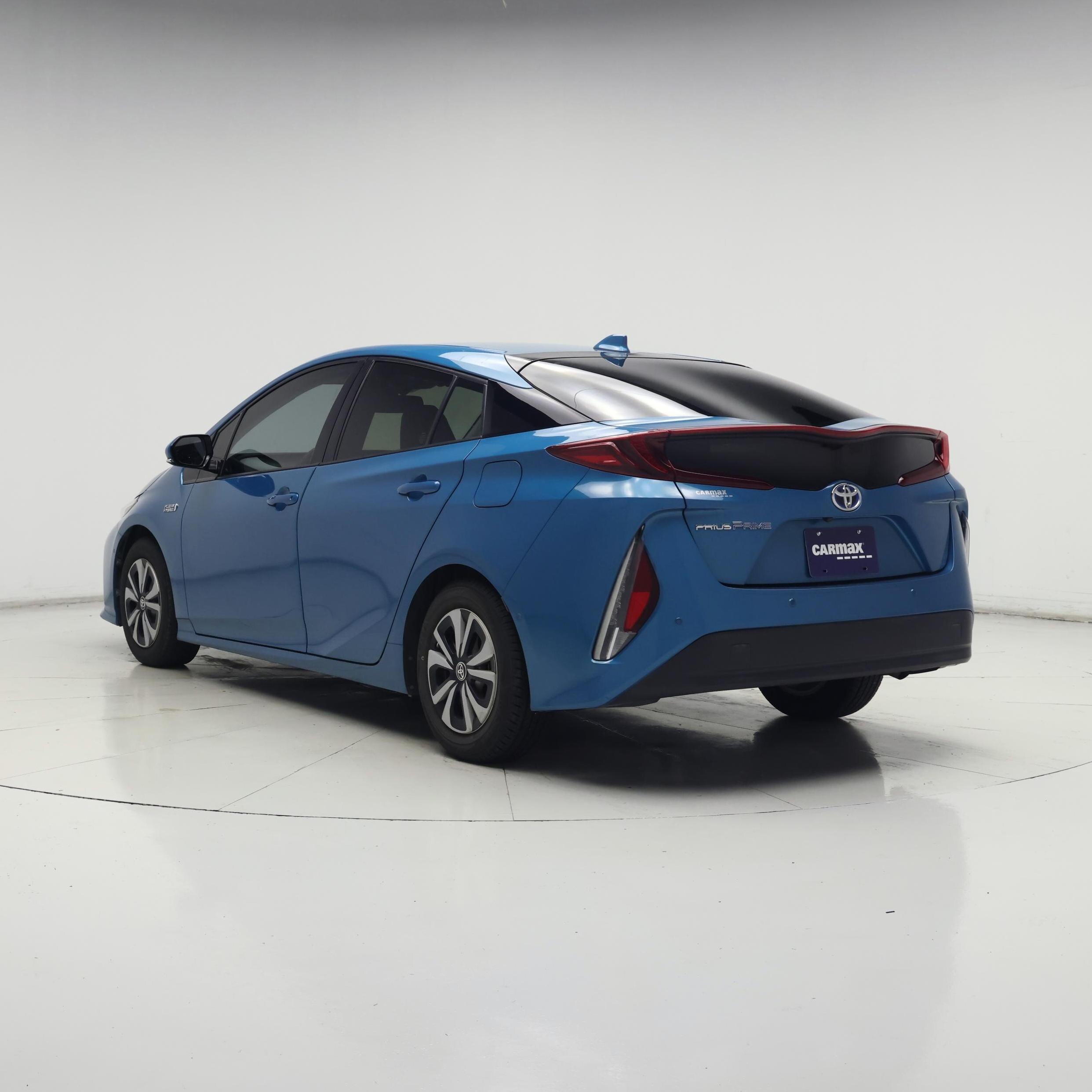 Thumbnail: 2017 Toyota Prius Prime - 2