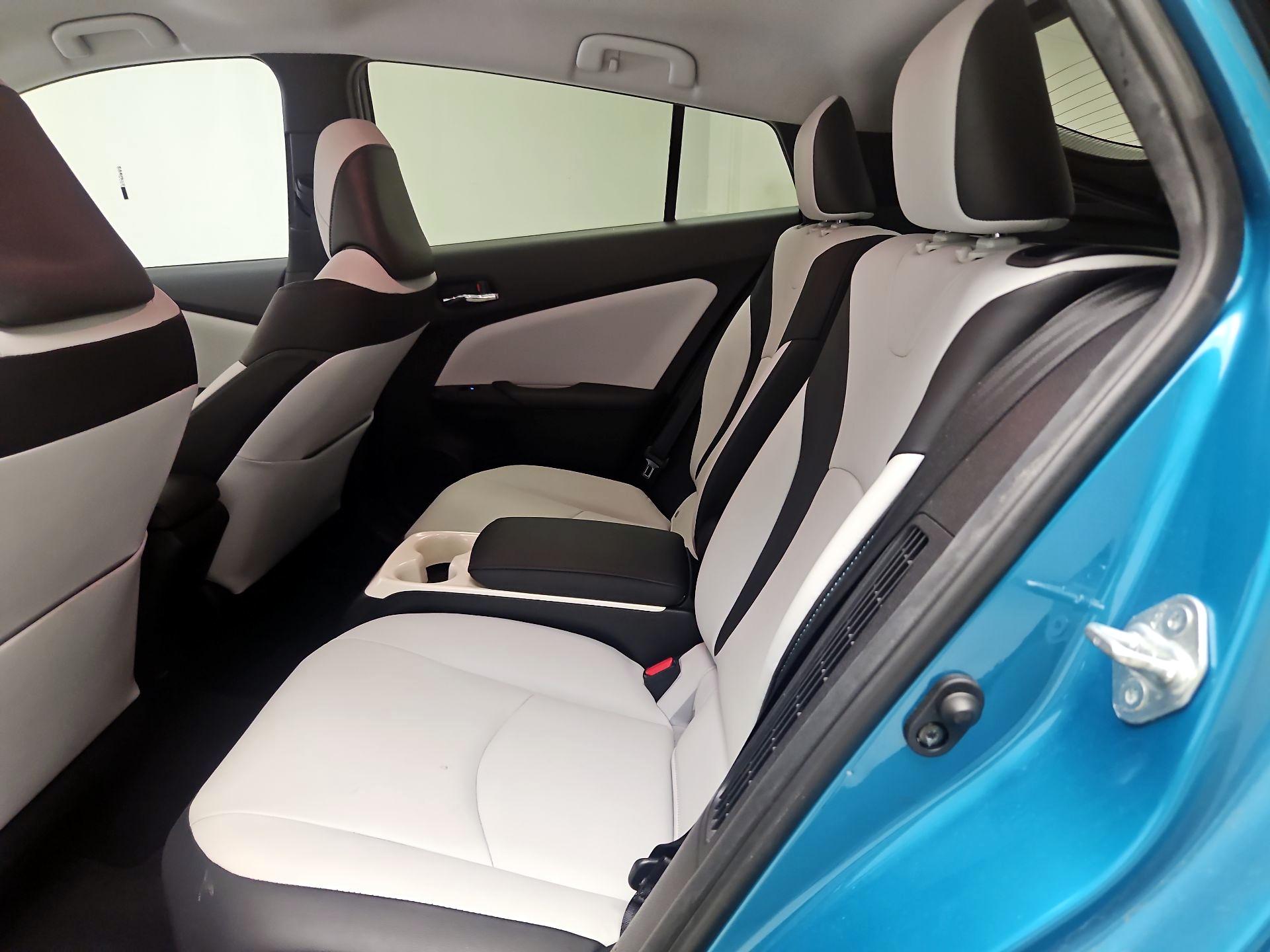 Thumbnail: 2017 Toyota Prius Prime - 19
