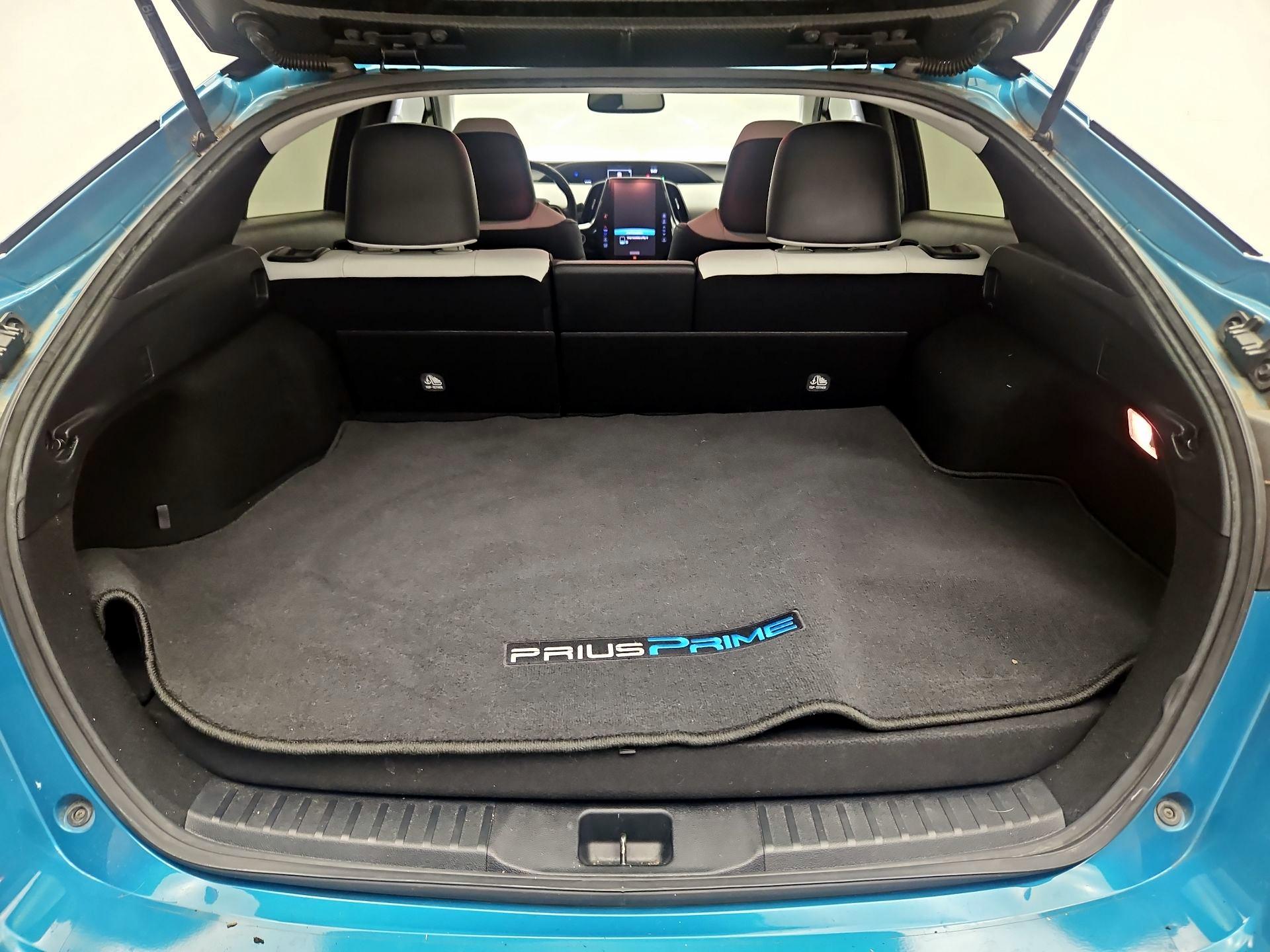 Thumbnail: 2017 Toyota Prius Prime - 20