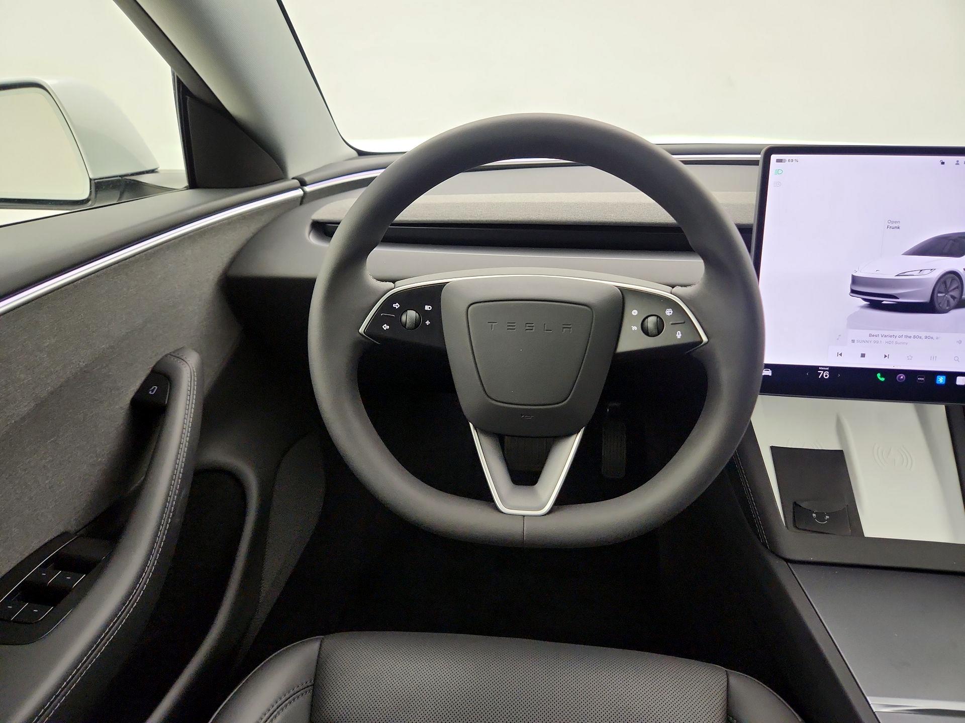 Thumbnail: 2025 Tesla Model 3 - 10