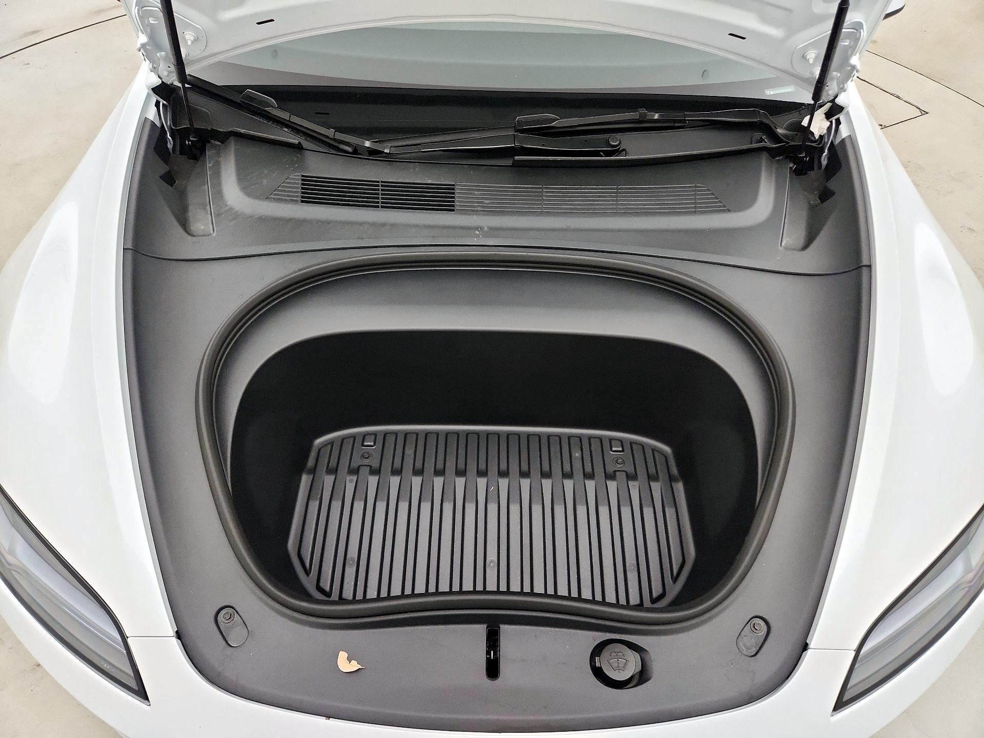 Thumbnail: 2025 Tesla Model 3 - 20