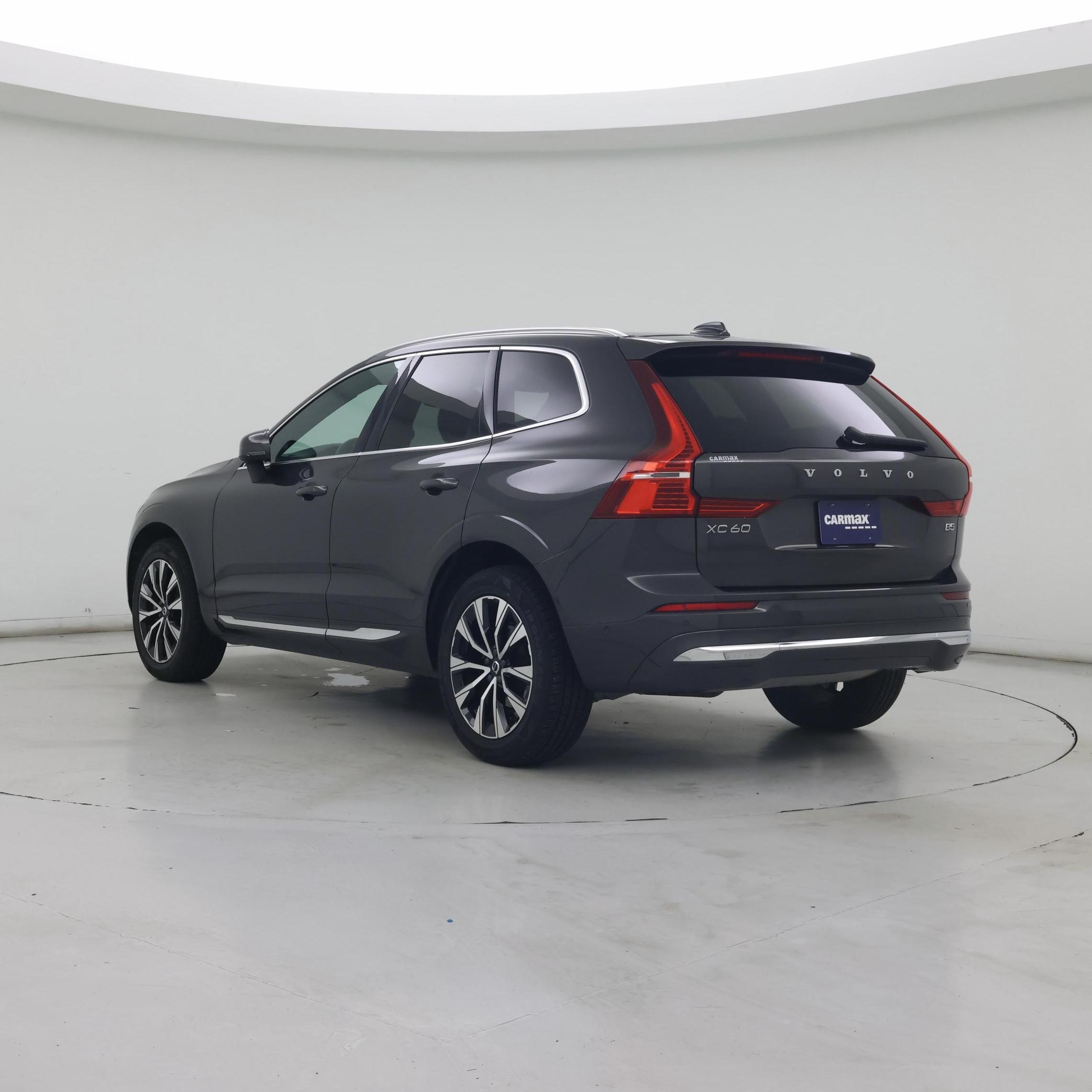 Thumbnail: 2023 Volvo XC60 - 2