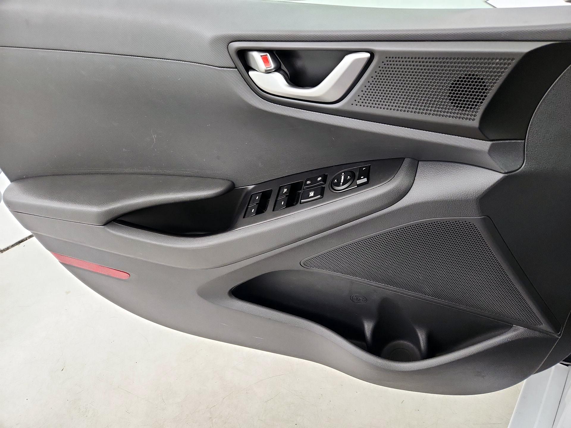 Thumbnail: 2019 Hyundai Ioniq - 12