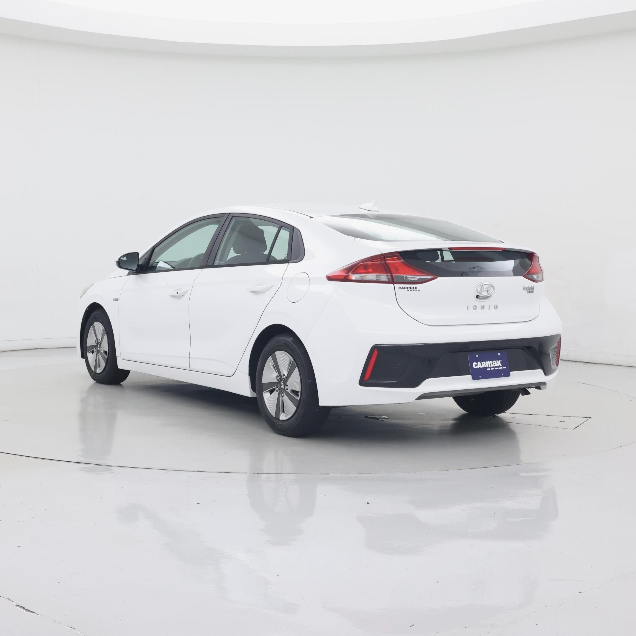 Thumbnail: 2019 Hyundai Ioniq - 2