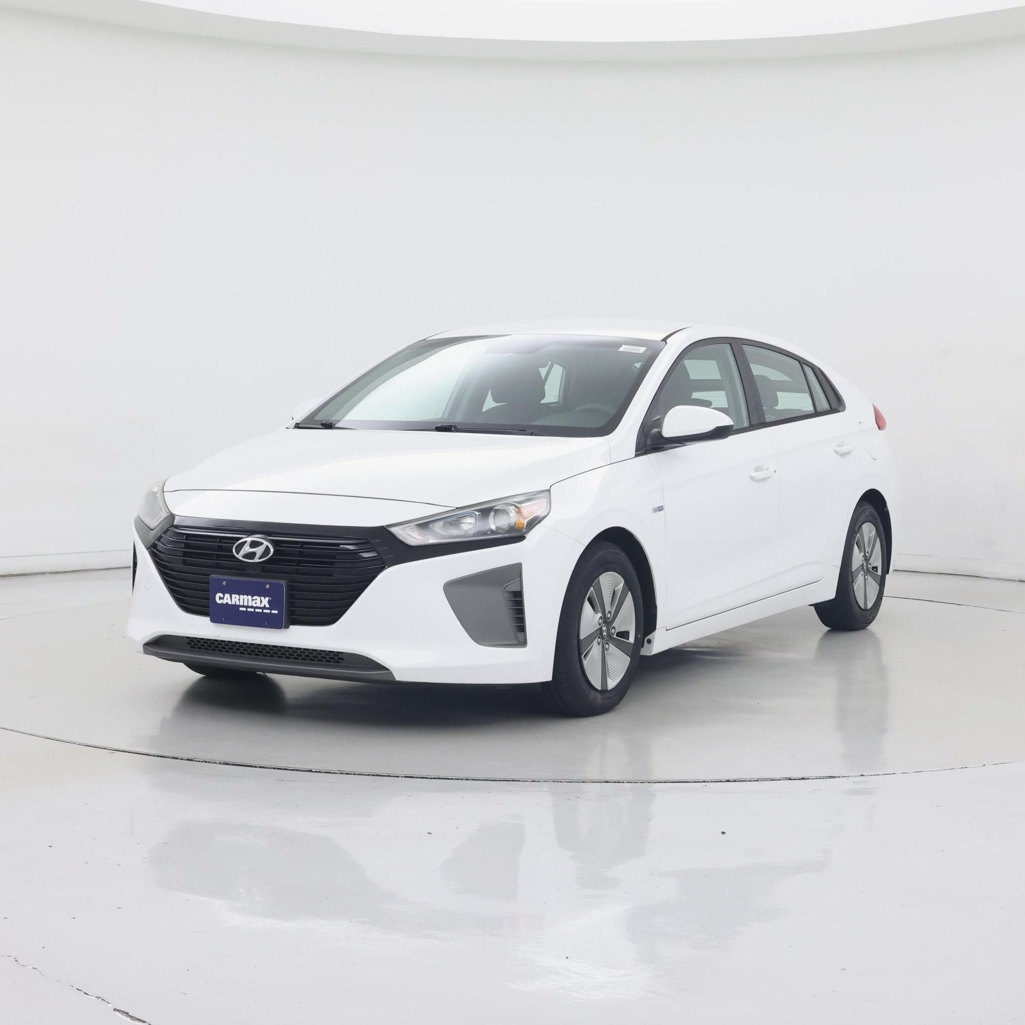 Thumbnail: 2019 Hyundai Ioniq - 4