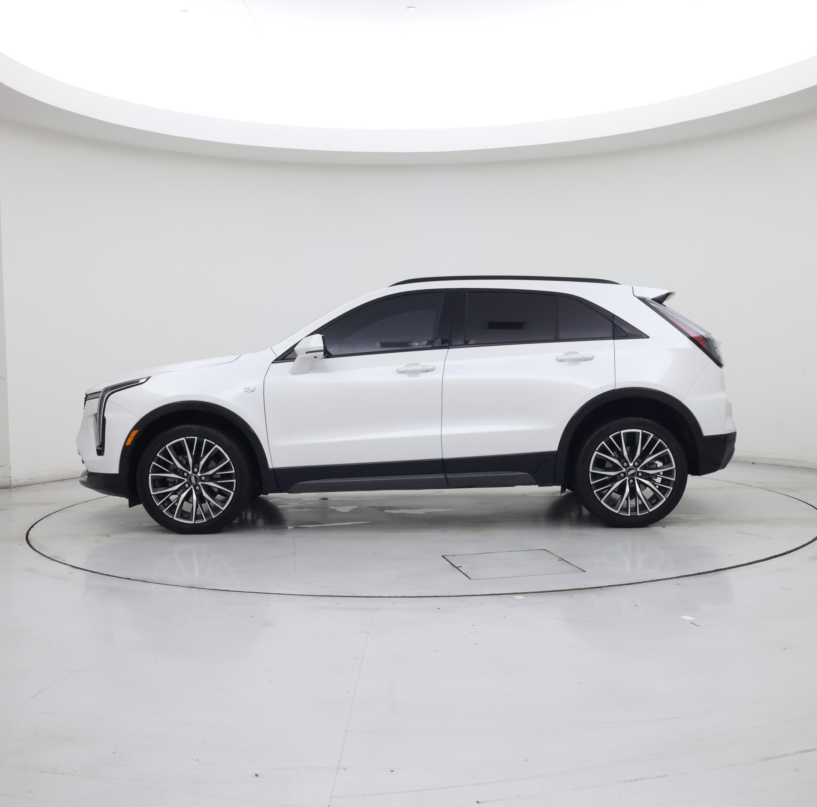 Thumbnail: 2025 Cadillac XT4 - 3