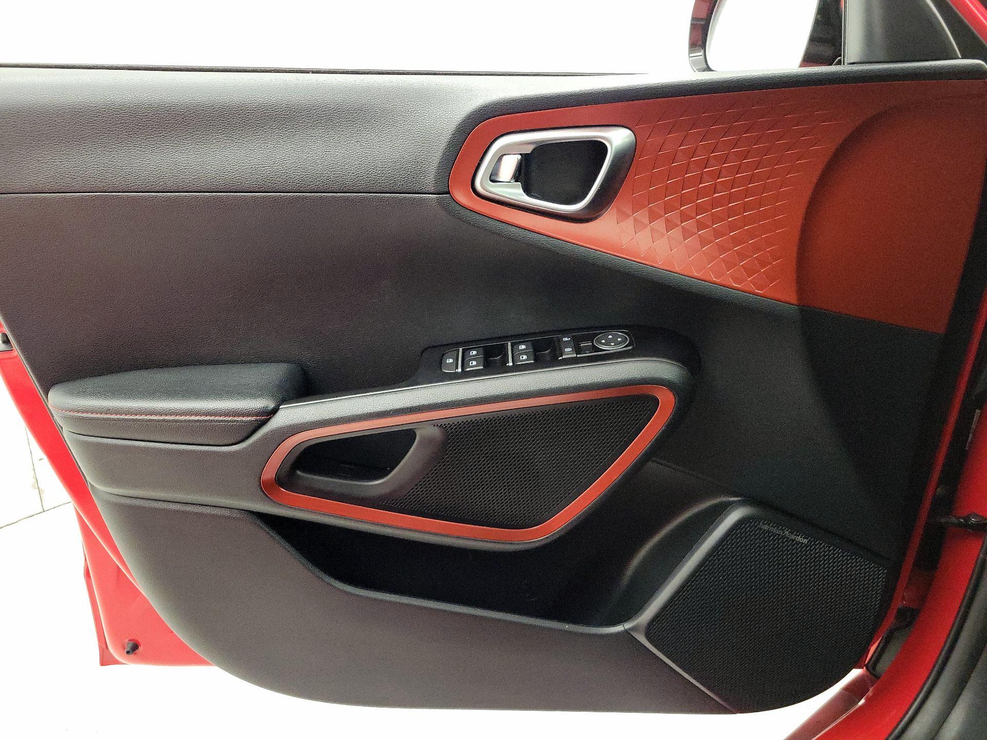 Thumbnail: 2023 Kia Soul - 12