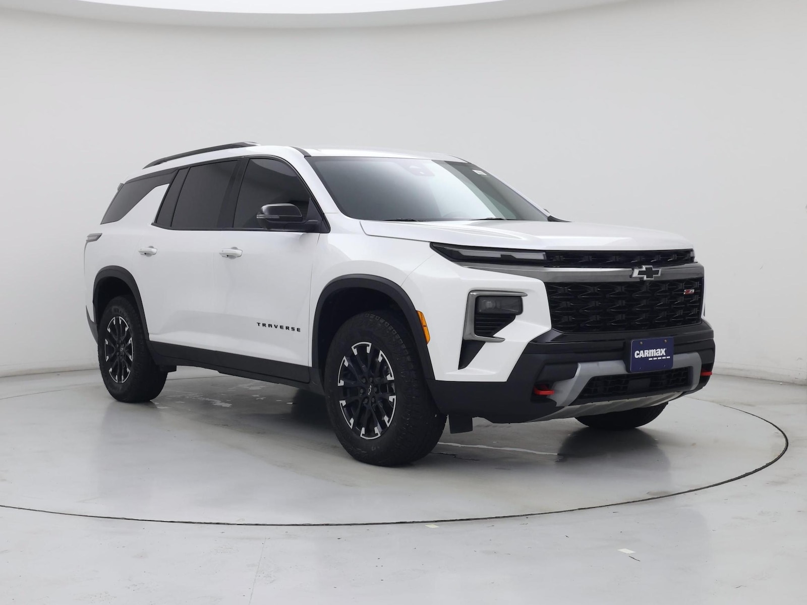 2025 Chevrolet Traverse Z71 - Photo 2