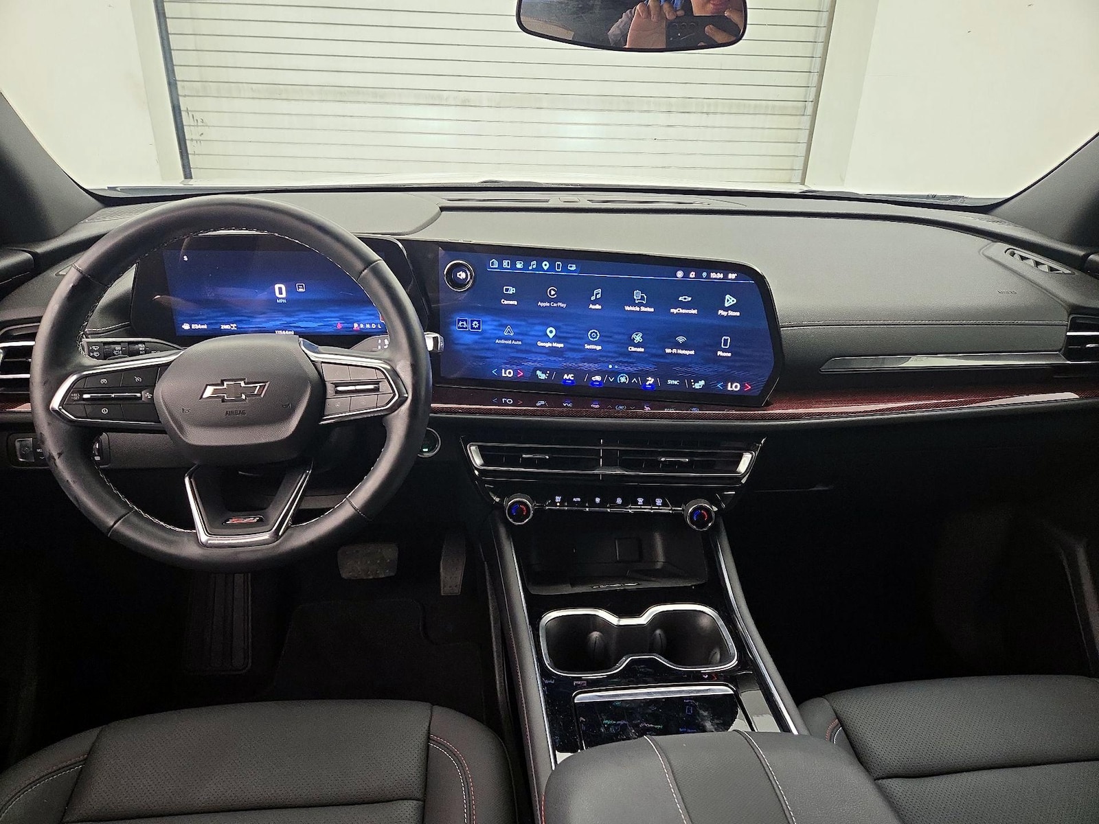 2025 Chevrolet Traverse Z71 - Photo 10