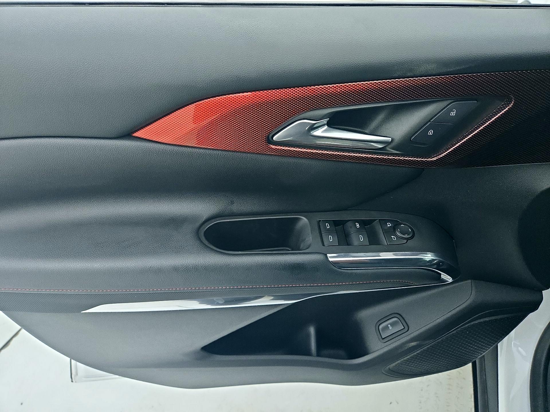 Thumbnail: 2025 Chevrolet Traverse - 12