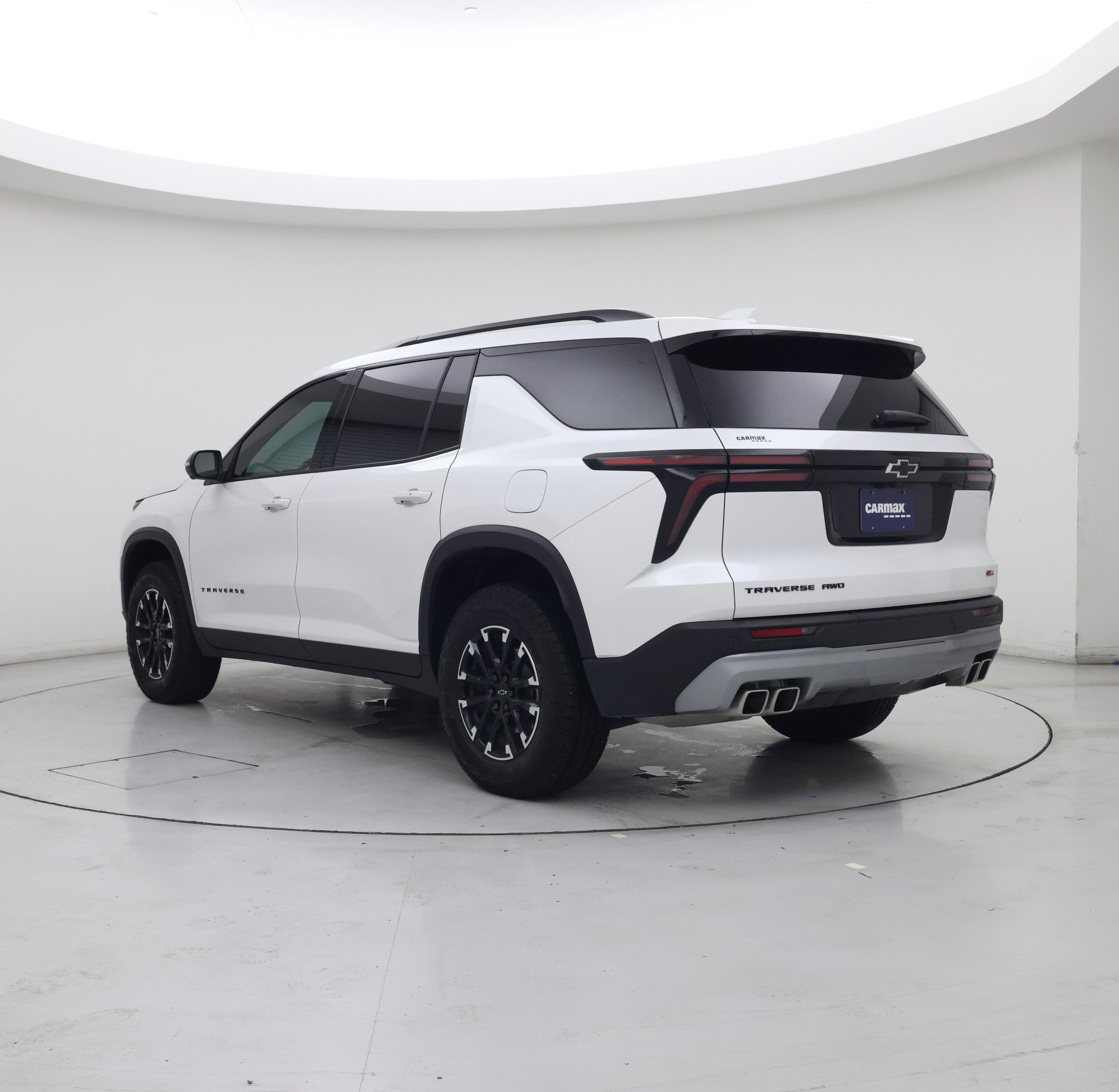 Thumbnail: 2025 Chevrolet Traverse - 2
