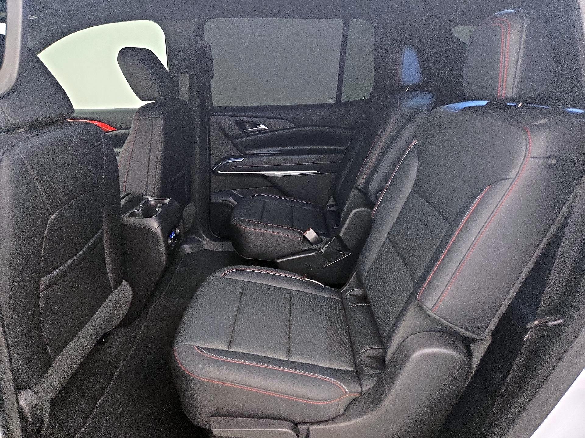 Thumbnail: 2025 Chevrolet Traverse - 20