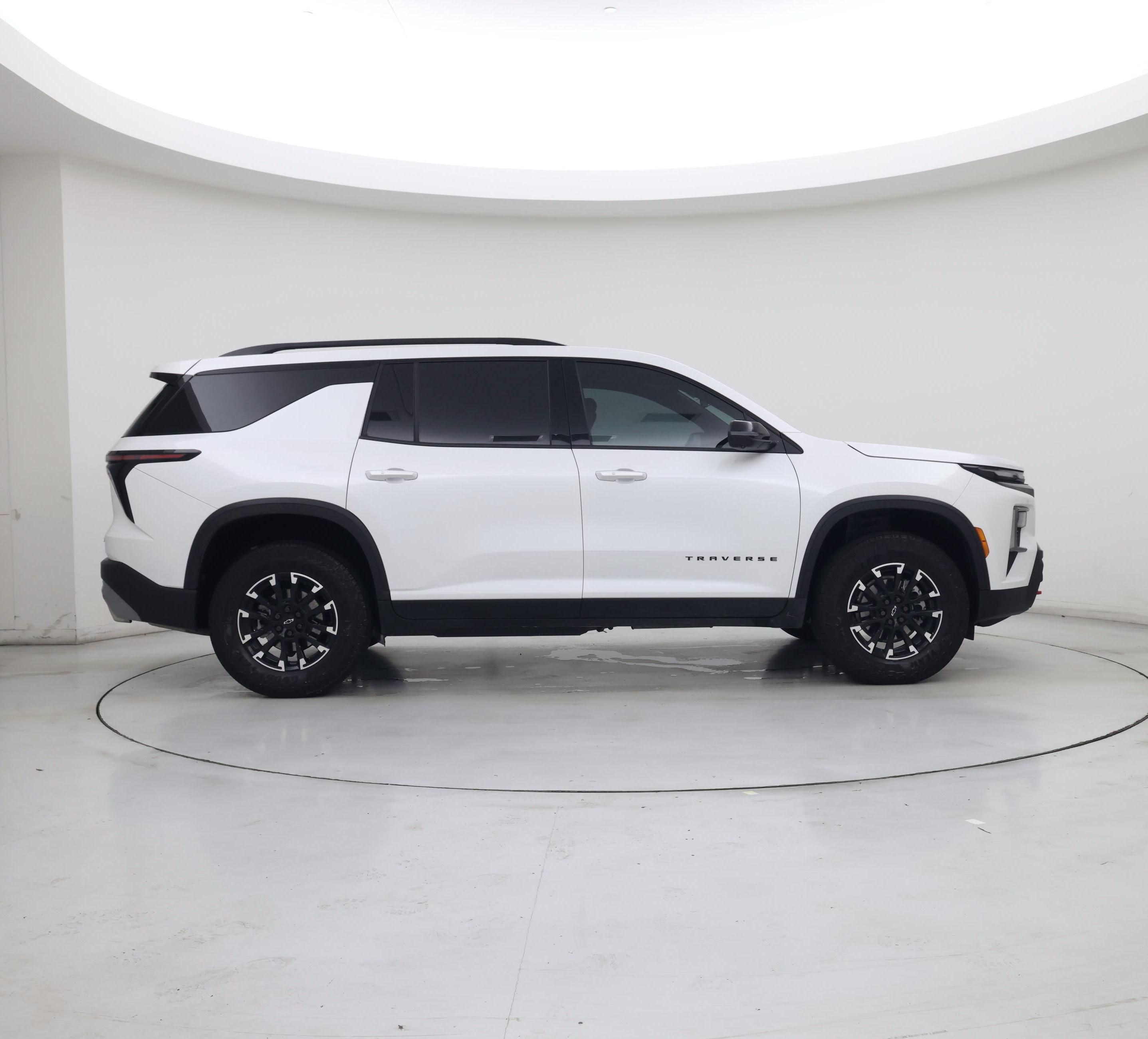Thumbnail: 2025 Chevrolet Traverse - 7