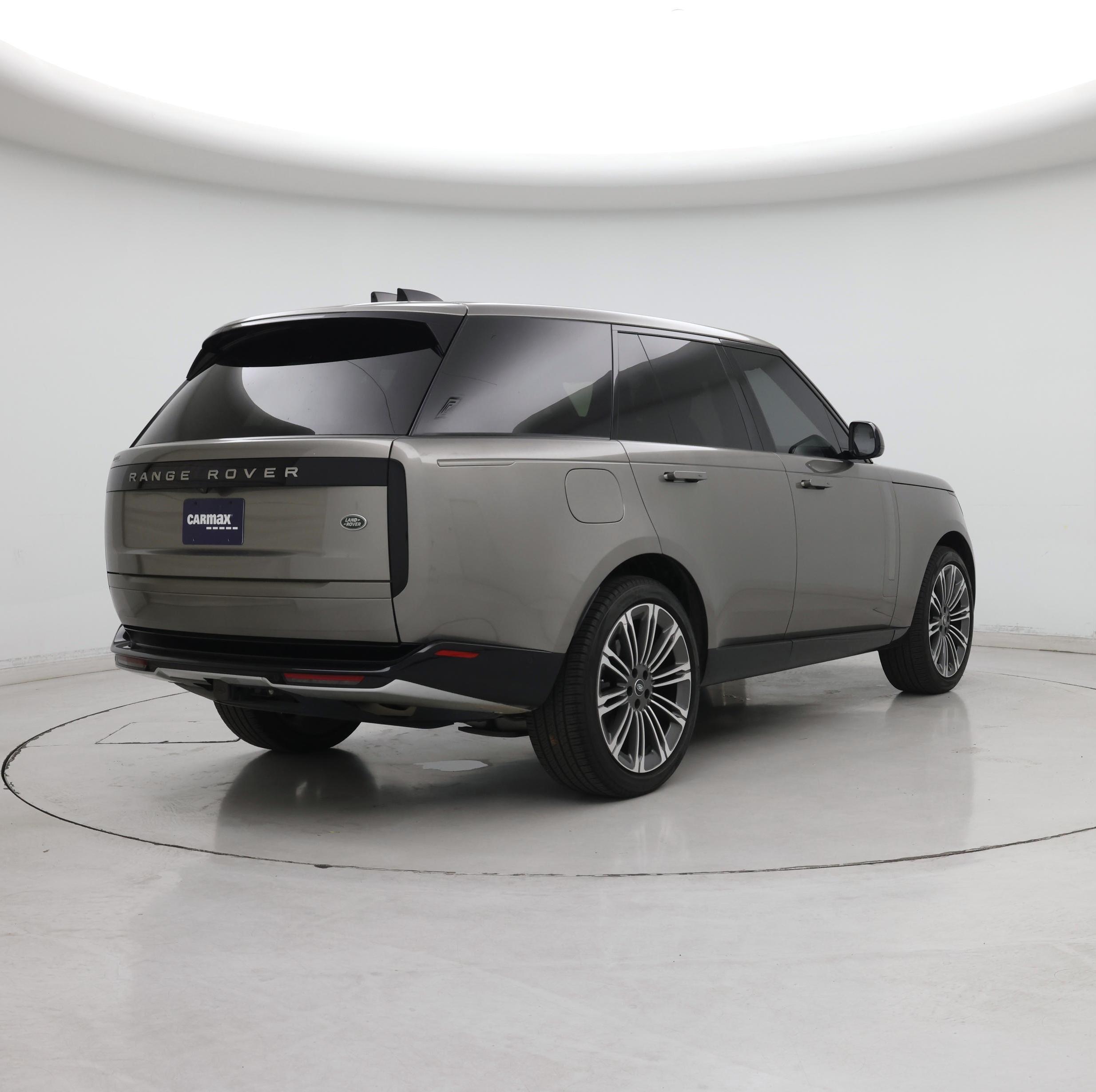 Thumbnail: 2023 Land Rover Range Rover - 8