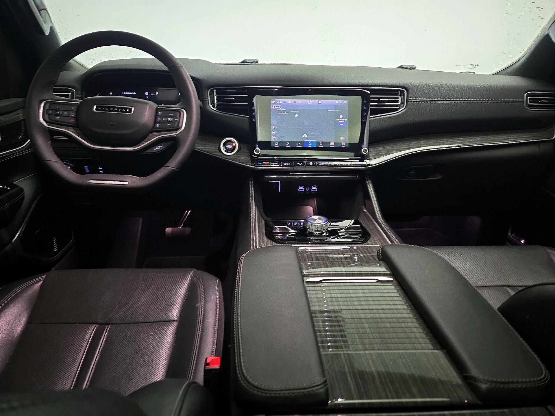 Thumbnail: 2022 Jeep Wagoneer - 9
