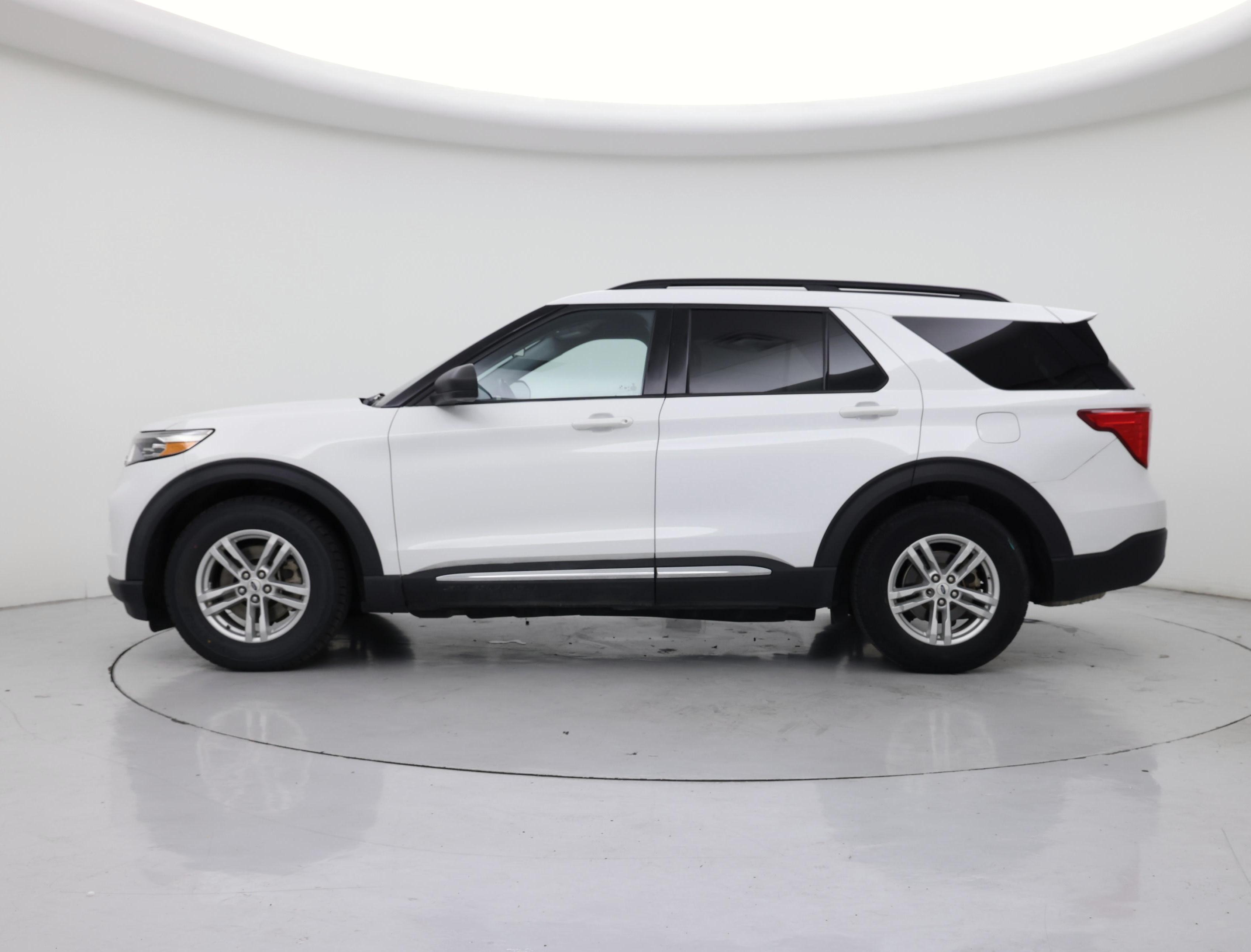 Thumbnail: 2020 Ford Explorer - 3