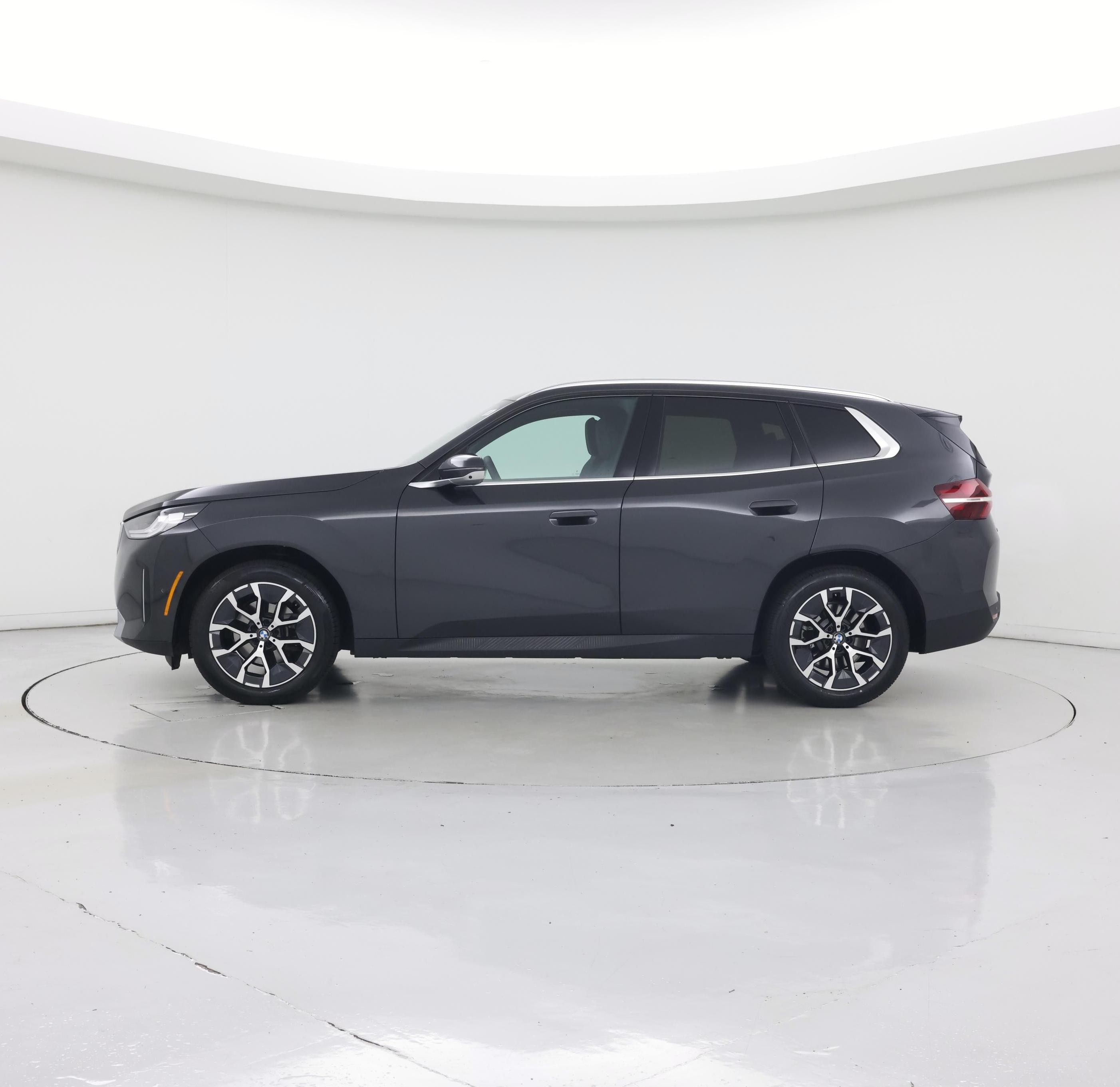 Thumbnail: 2026 BMW X3 - 3