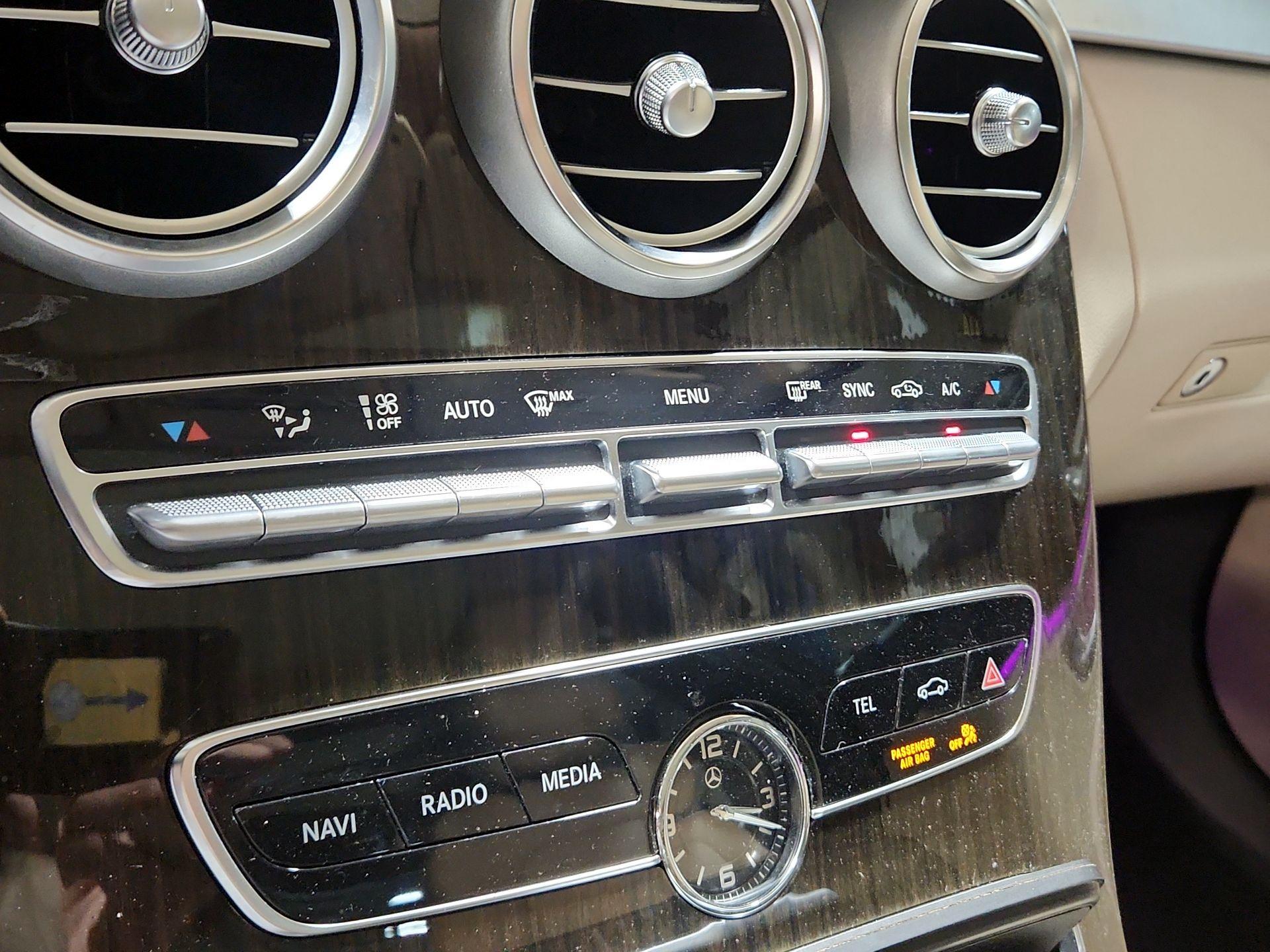 Thumbnail: 2019 Mercedes-Benz C-Class - 16
