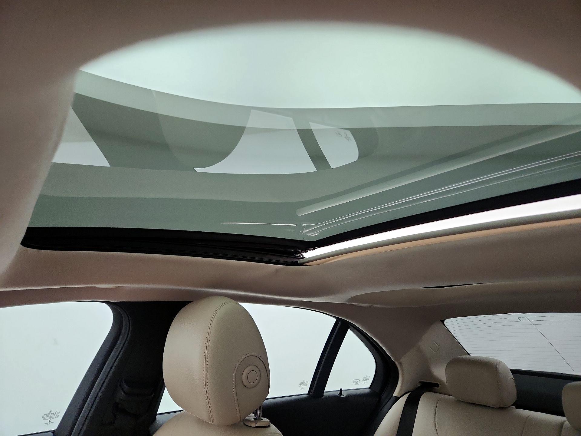 Thumbnail: 2019 Mercedes-Benz C-Class - 19
