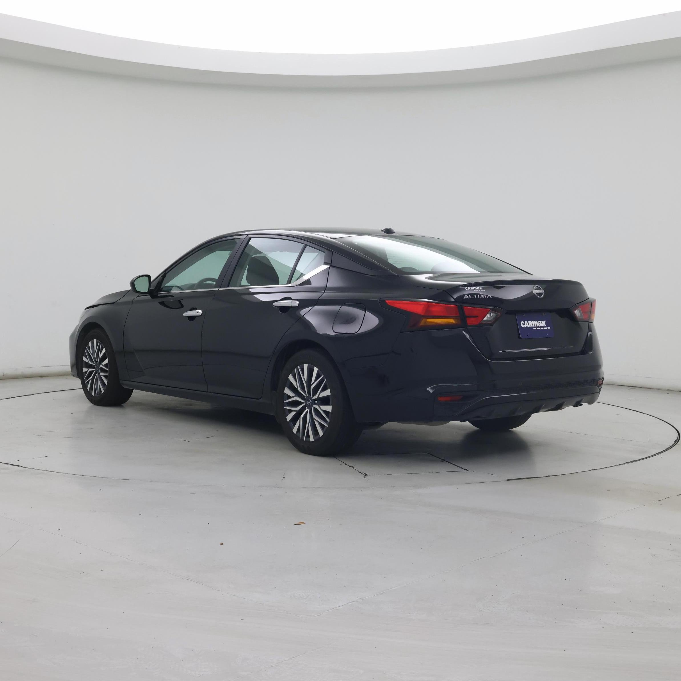 Thumbnail: 2025 Nissan Altima - 2