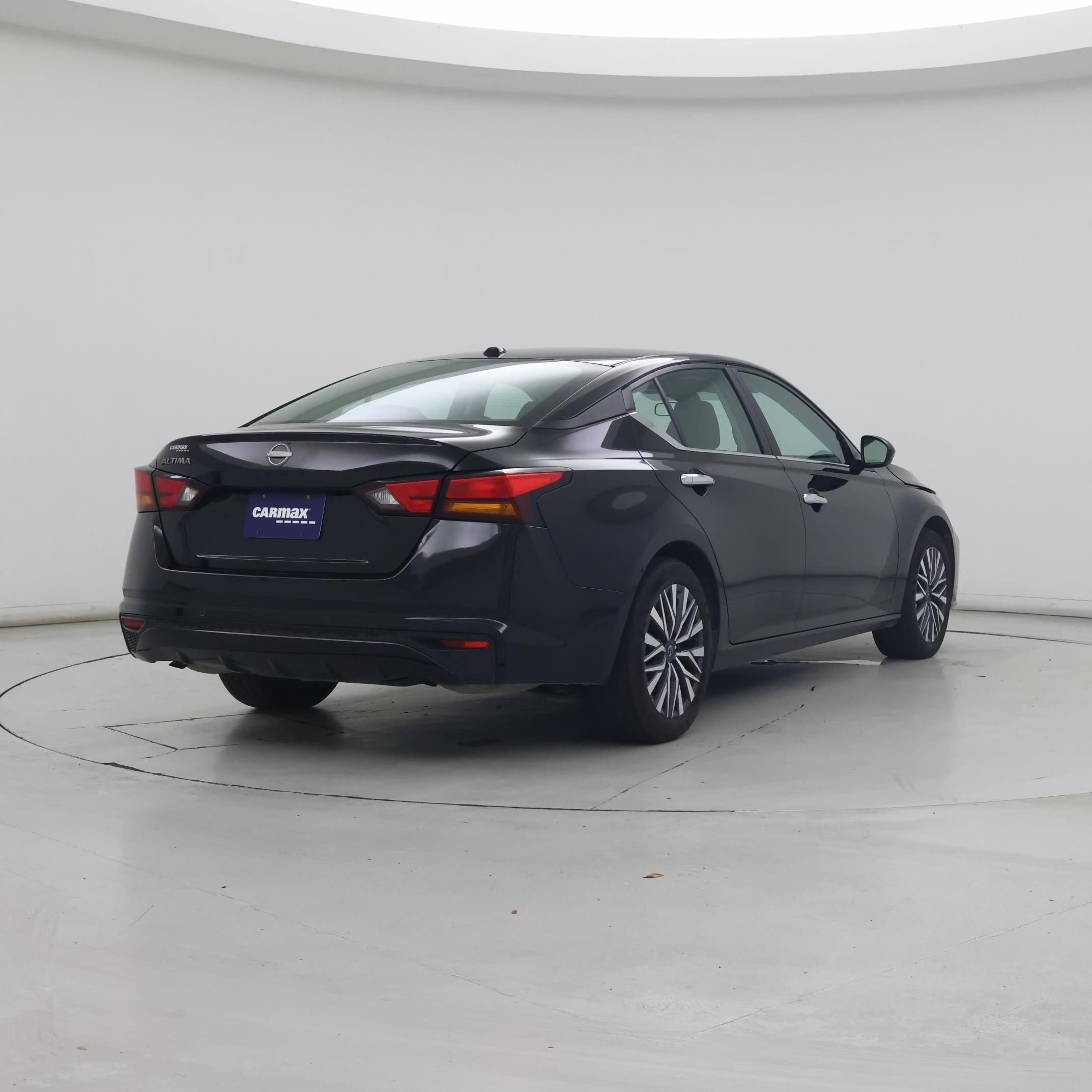 Thumbnail: 2025 Nissan Altima - 8