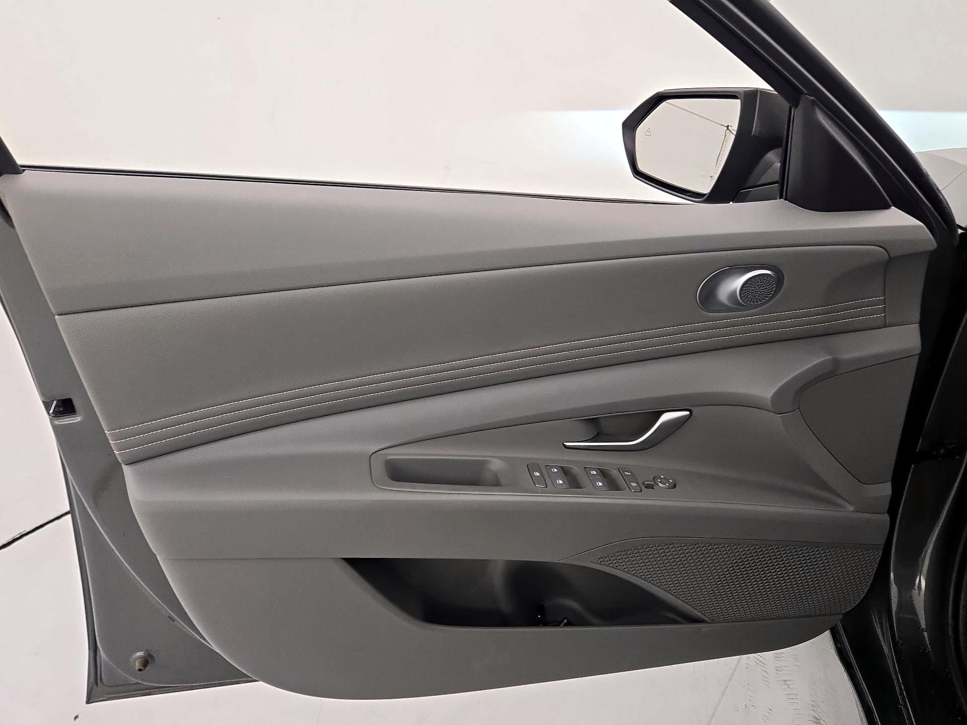 Thumbnail: 2024 Hyundai Elantra - 12