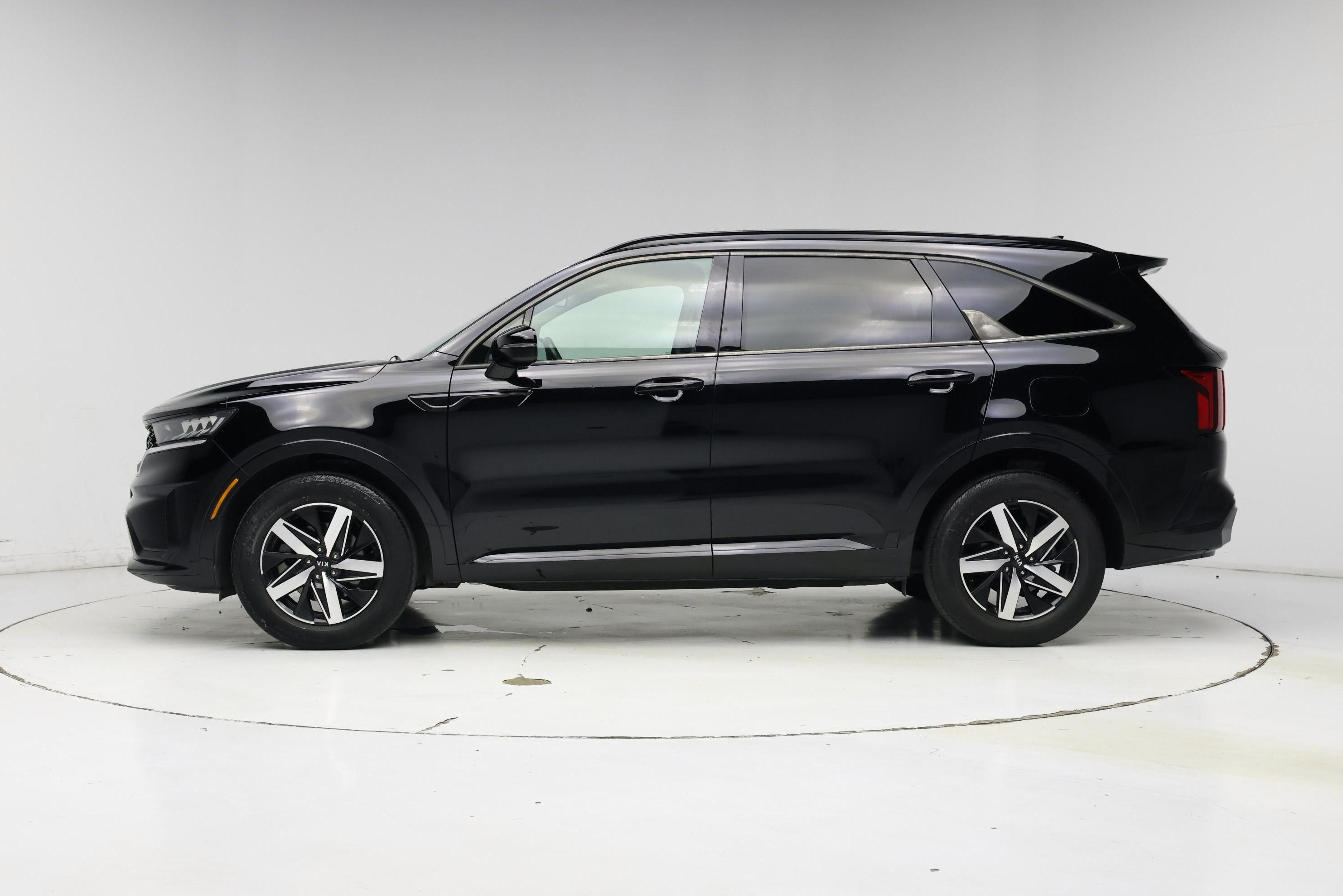 Thumbnail: 2021 Kia Sorento - 3